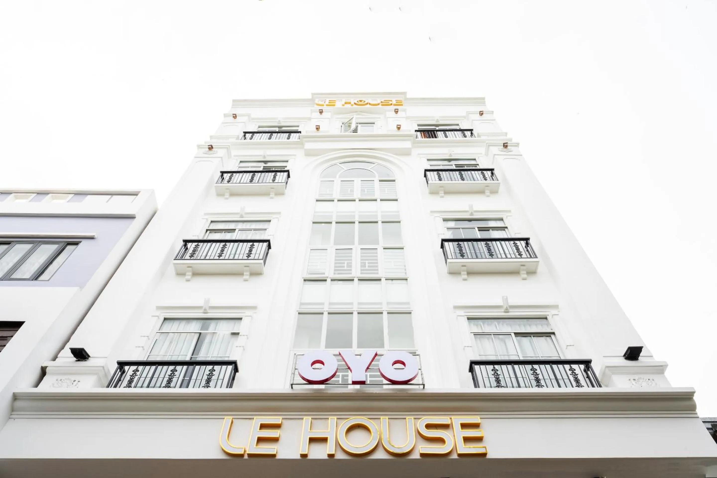 Facade/entrance in Le House Hotel and Studio