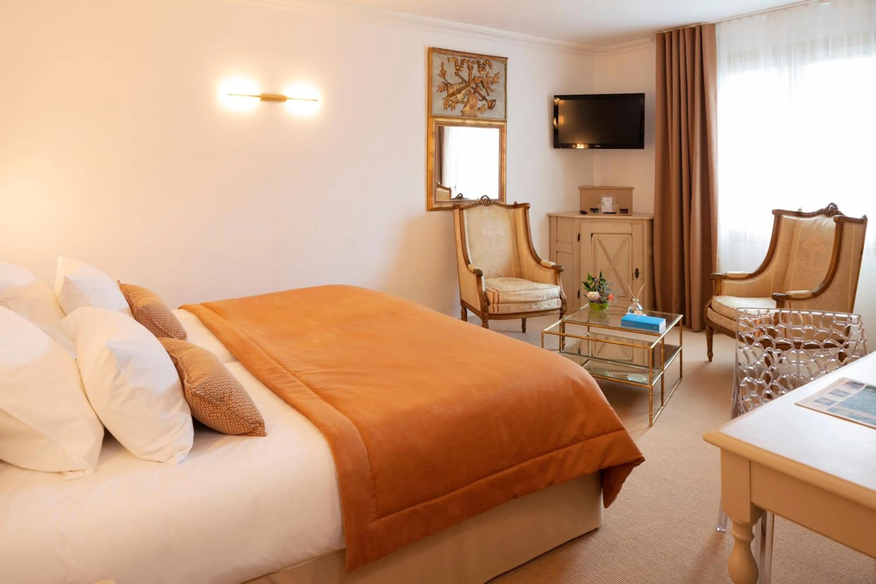 Bed in Relais et Chateaux La Bonne Étape