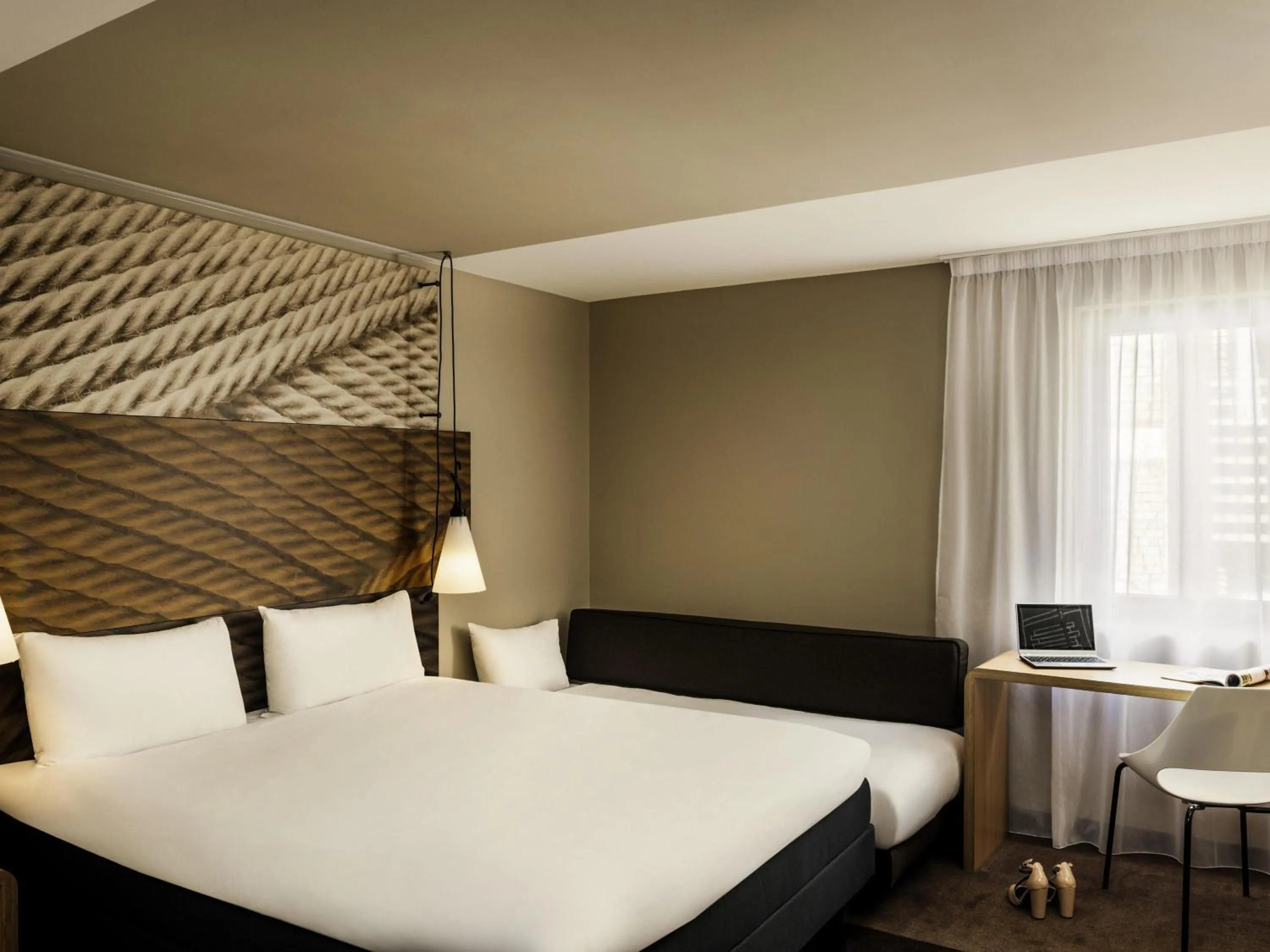 Bedroom, Bed in ibis Paris Place d’Italie 13ème