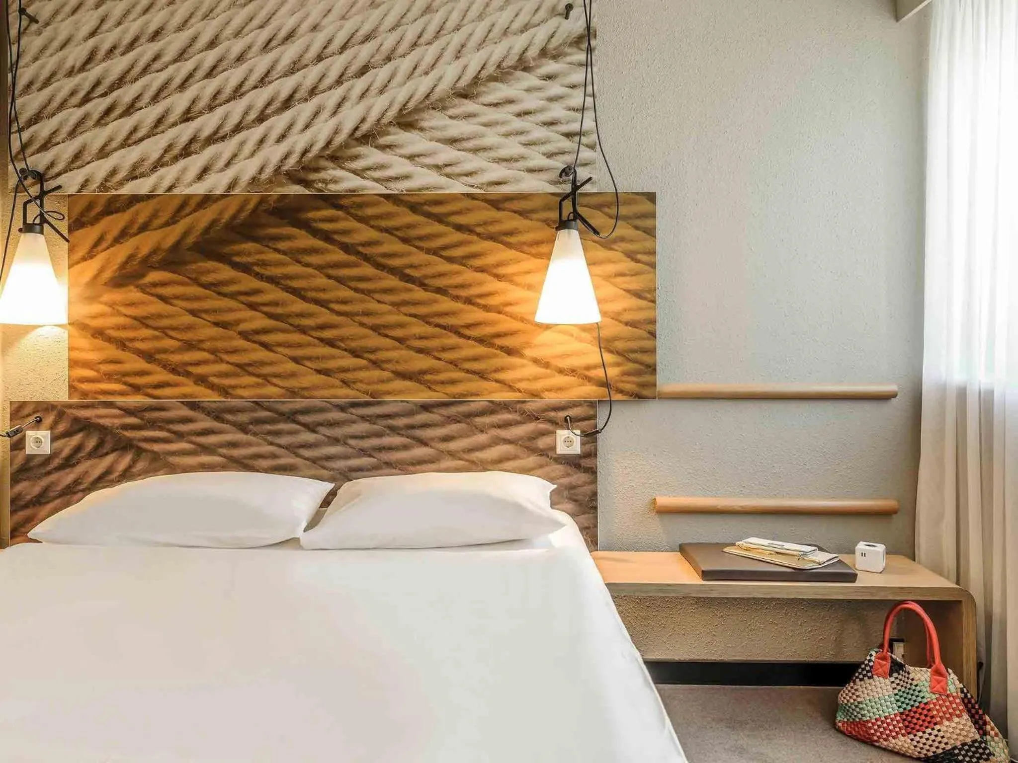 Bedroom, Bed in ibis Paris Place d’Italie 13ème