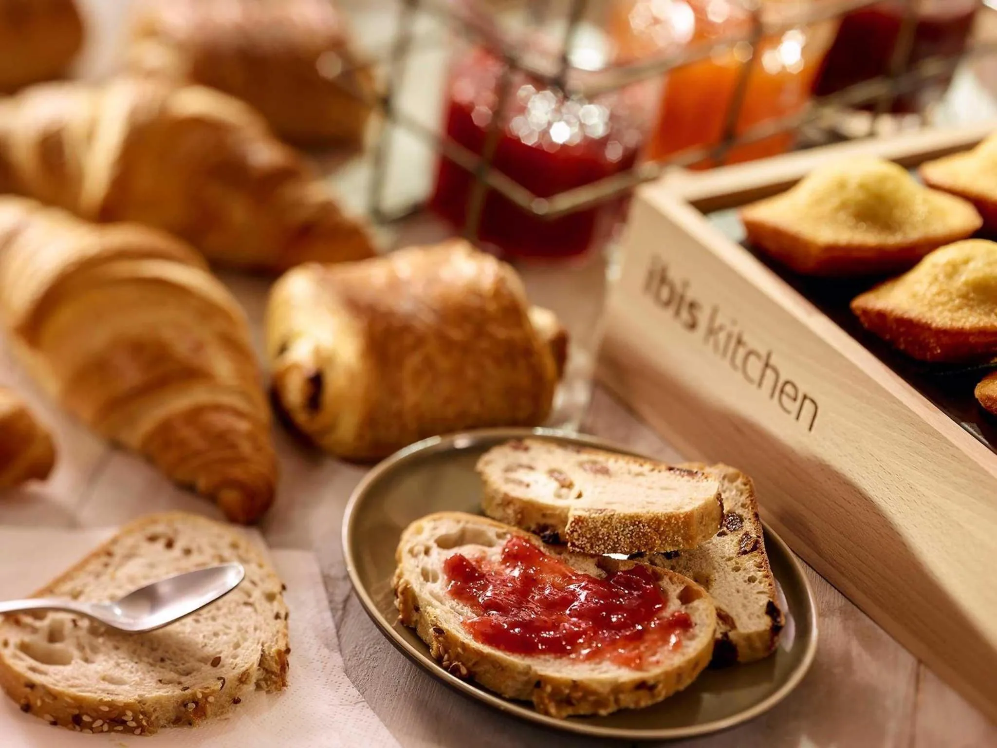 Breakfast in ibis Sète Balaruc les Bains Bien-être et Spa