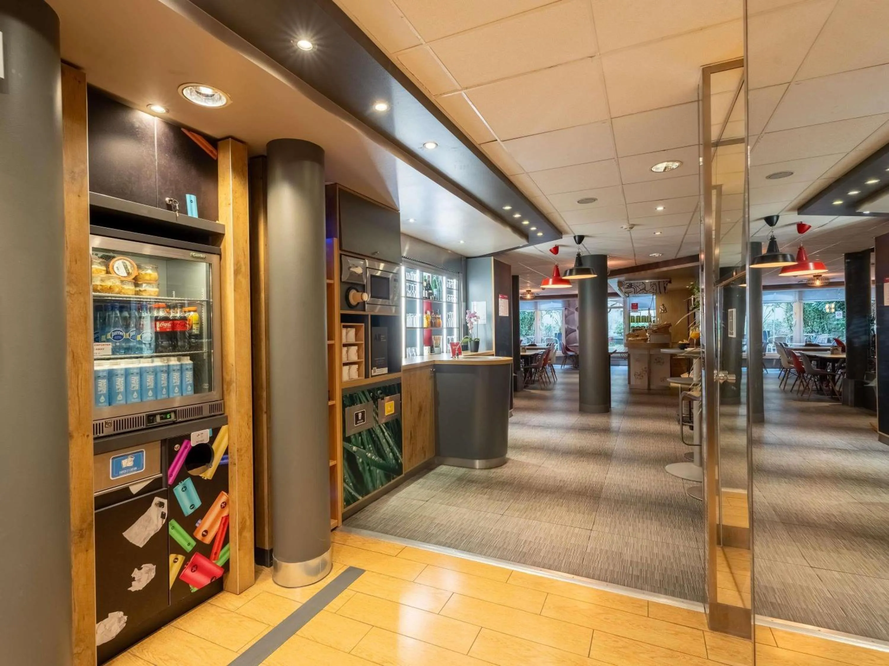 Property building in ibis Paris Vanves Parc des Expositions