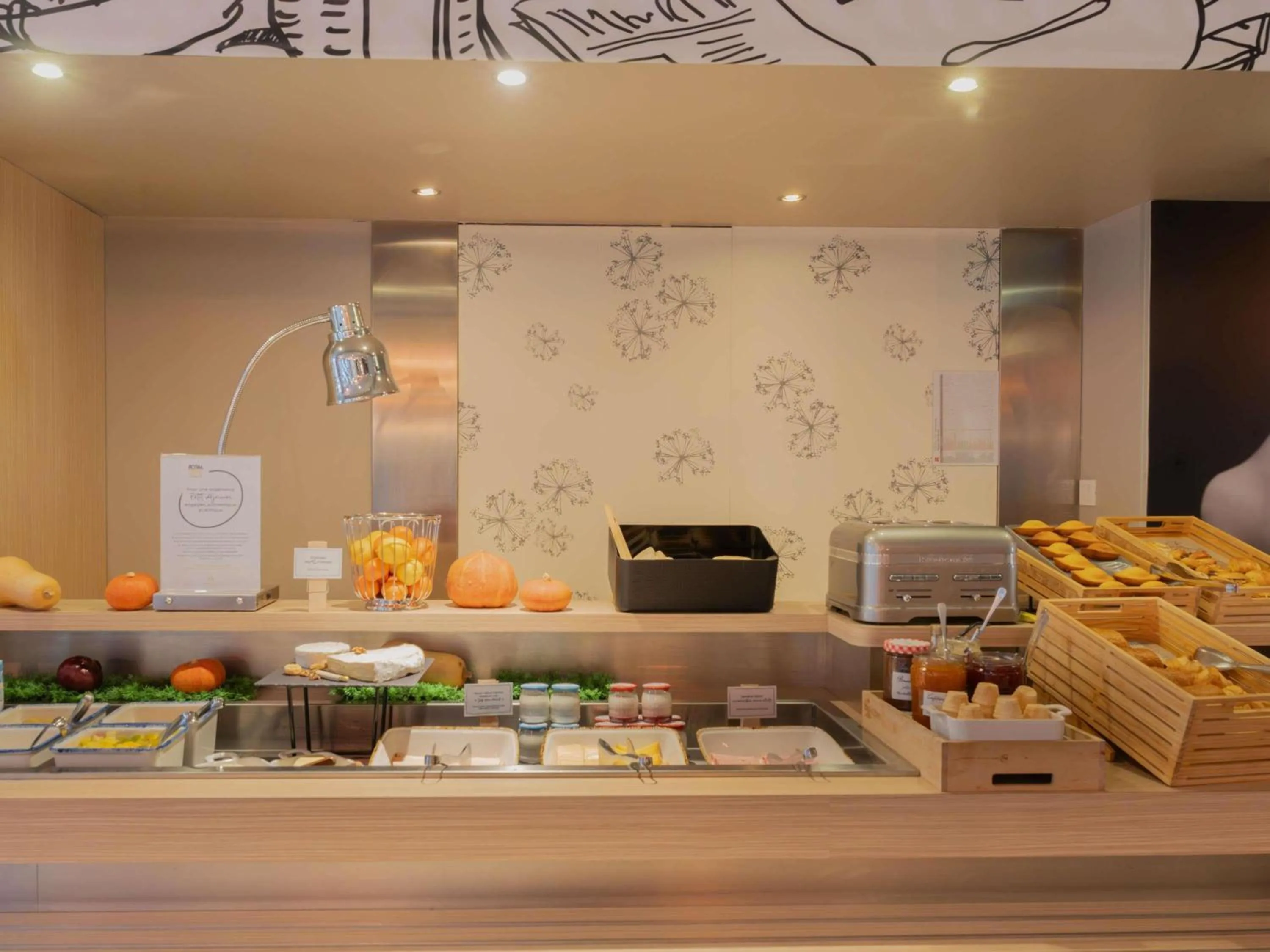 Breakfast in ibis Paris Vanves Parc des Expositions