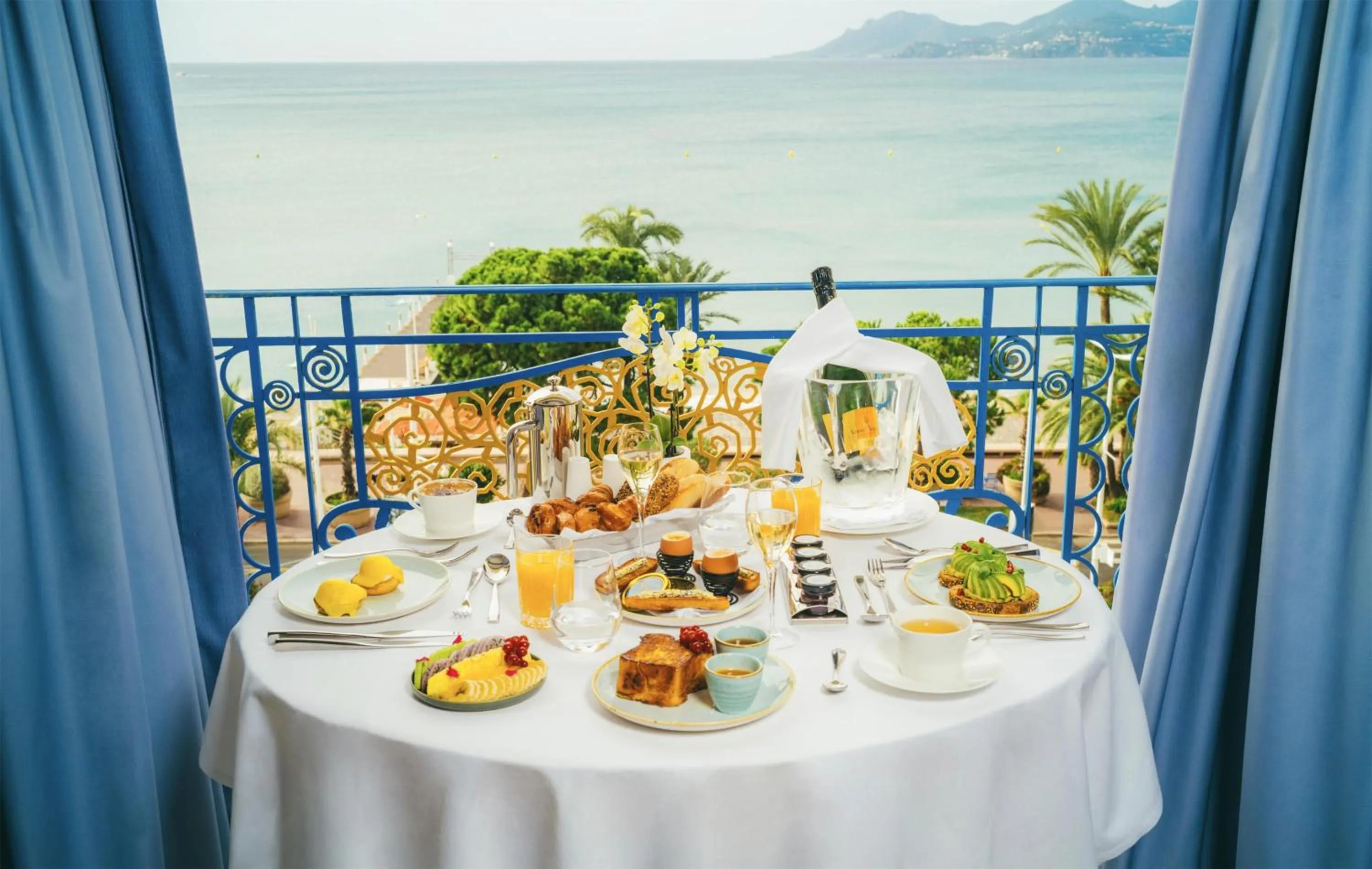 Restaurant/places to eat in Hôtel Martinez, in The Unbound Collection by Hyatt