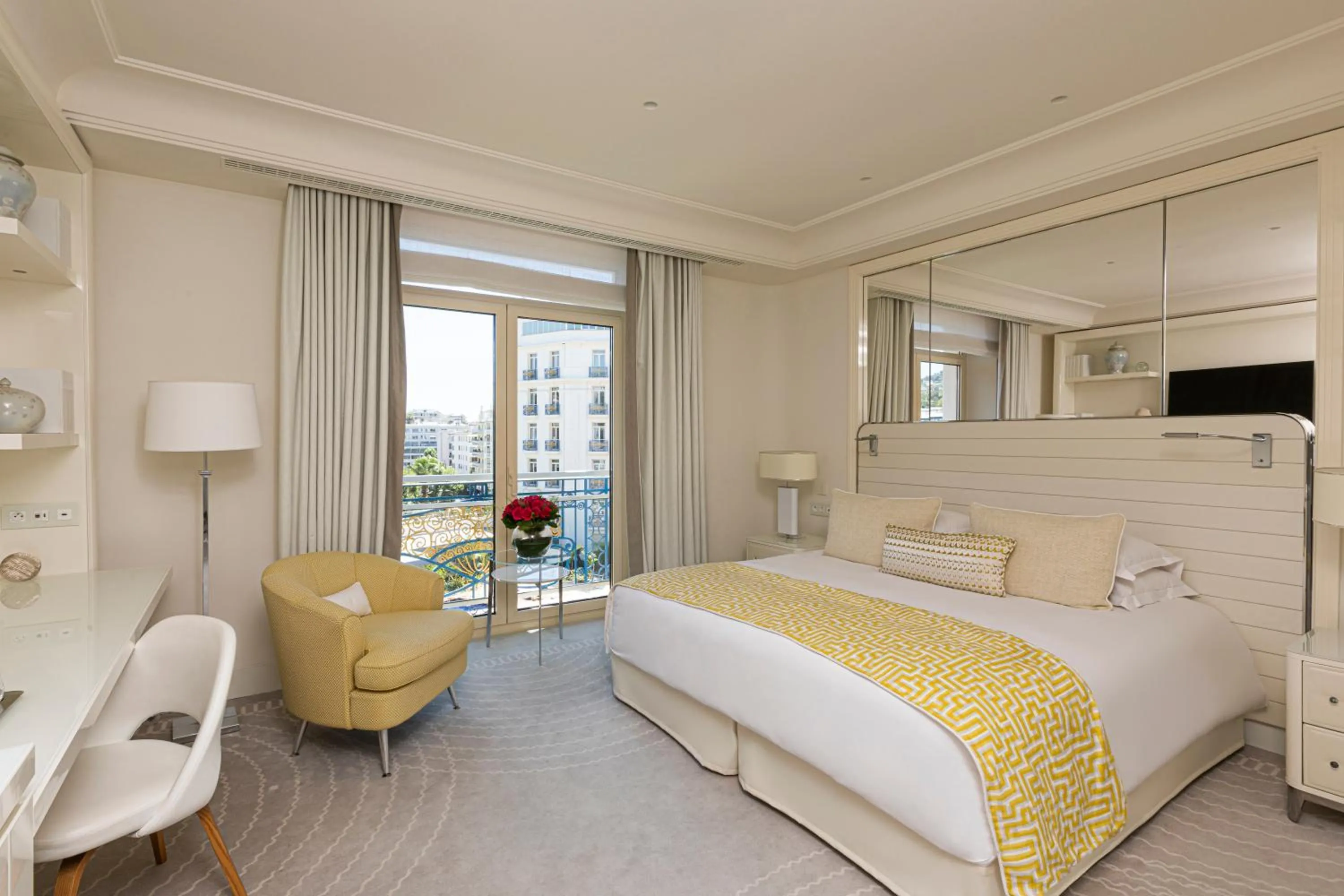 Bedroom, Bed in Hôtel Martinez, in The Unbound Collection by Hyatt