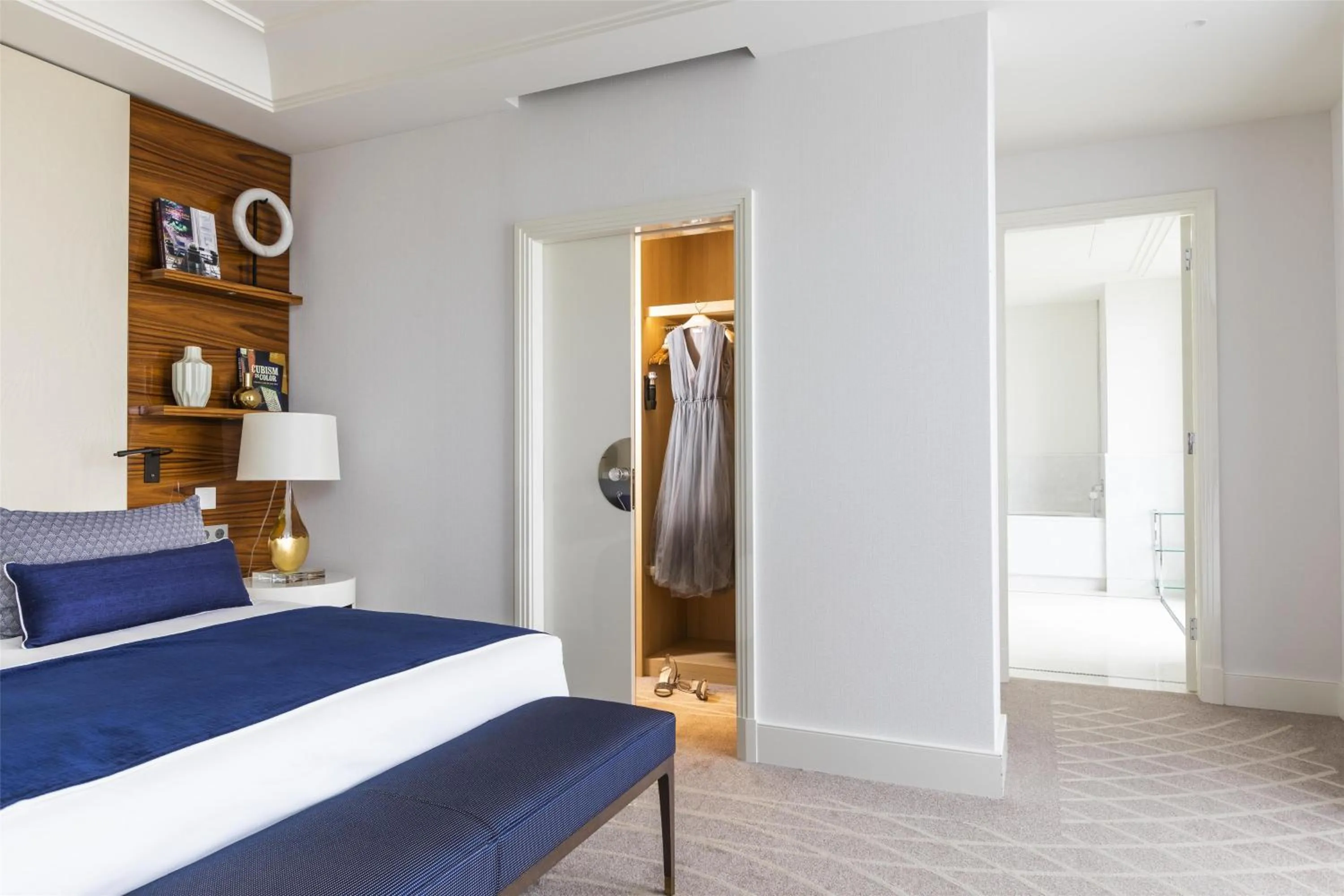 Photo of the whole room, Bed in Hôtel Martinez, in The Unbound Collection by Hyatt