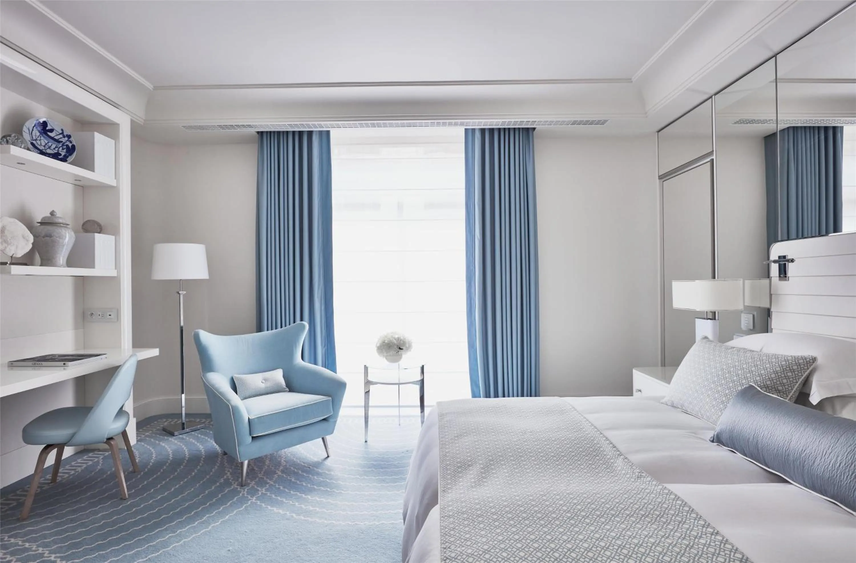 Bedroom, Bed in Hôtel Martinez, in The Unbound Collection by Hyatt