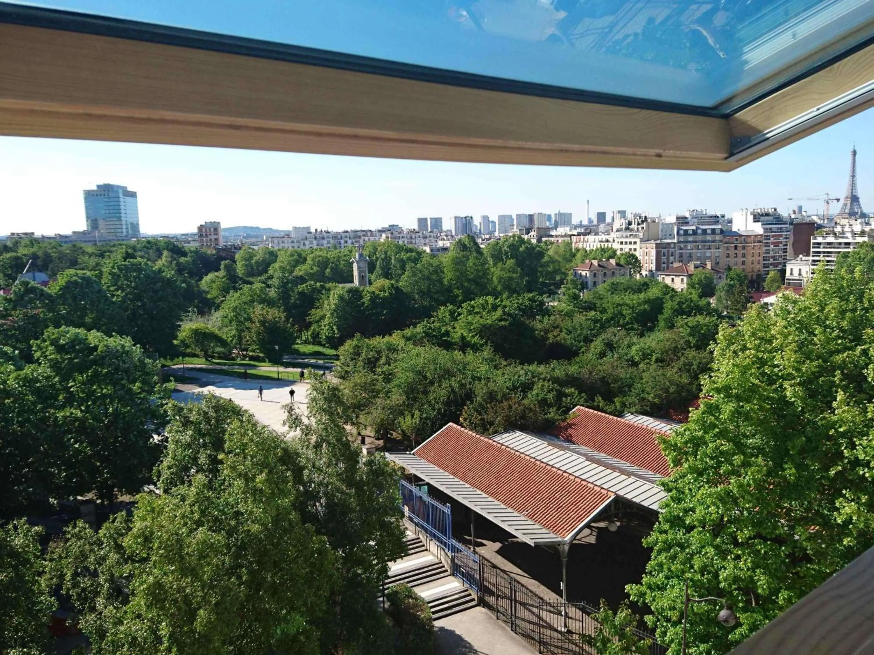 Bedroom in ibis Paris Brancion Parc des Expositions 15ème