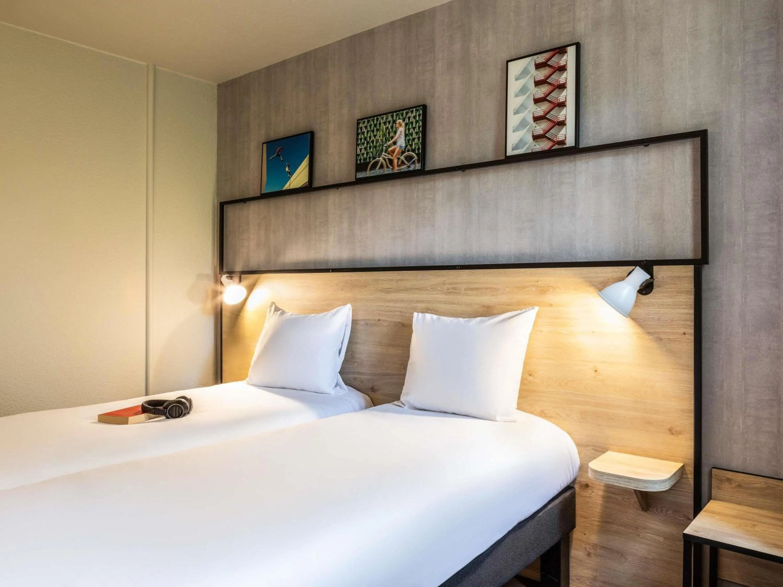 Bedroom, Bed in ibis Paris Gennevilliers