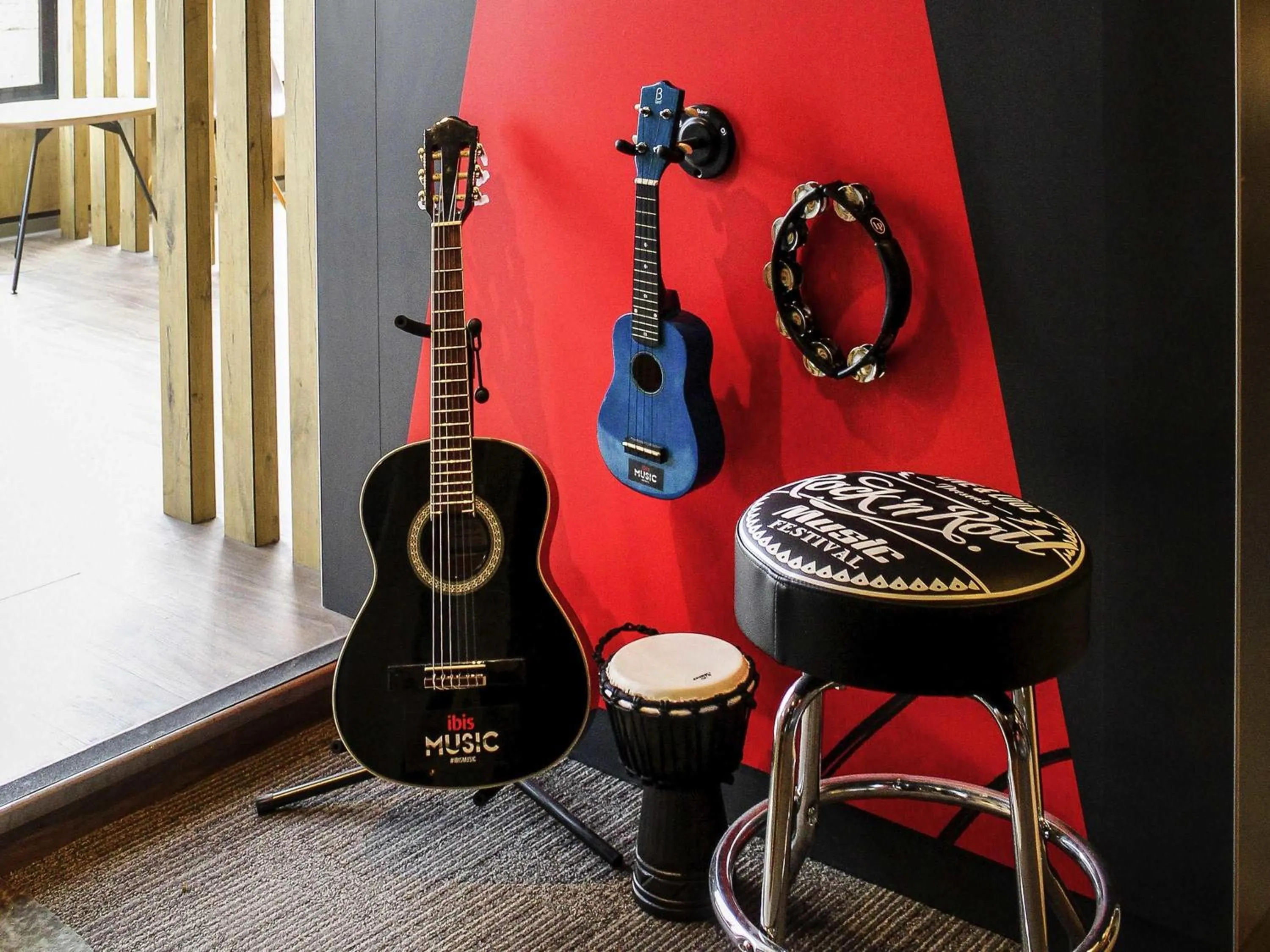 Lounge or bar in ibis Paris Gennevilliers