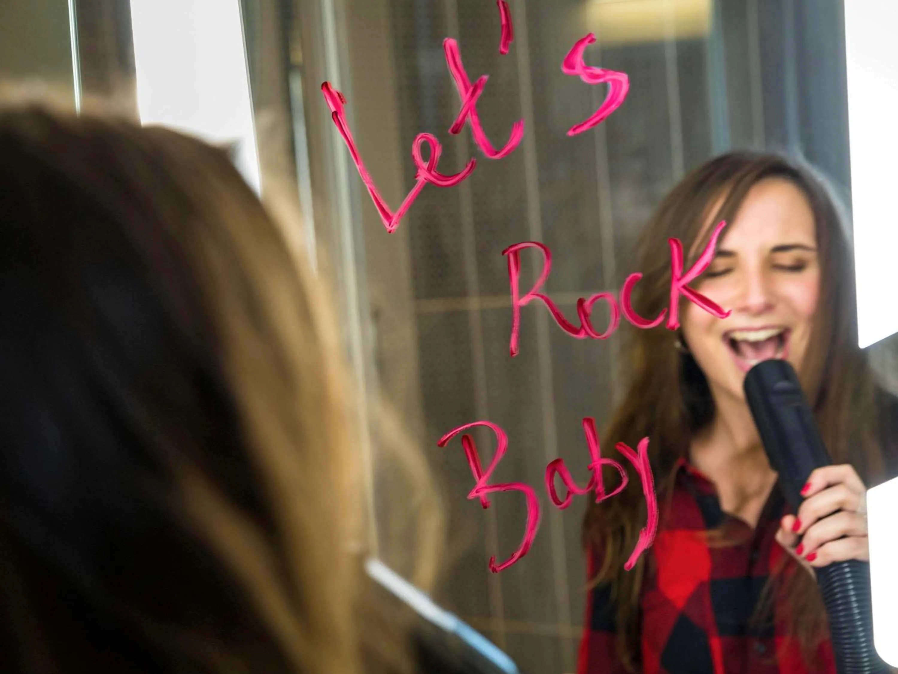 Photo of the whole room in ibis Paris Gennevilliers