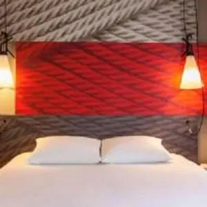 Bedroom, Bed in ibis Paris Gare De L'Est TGV