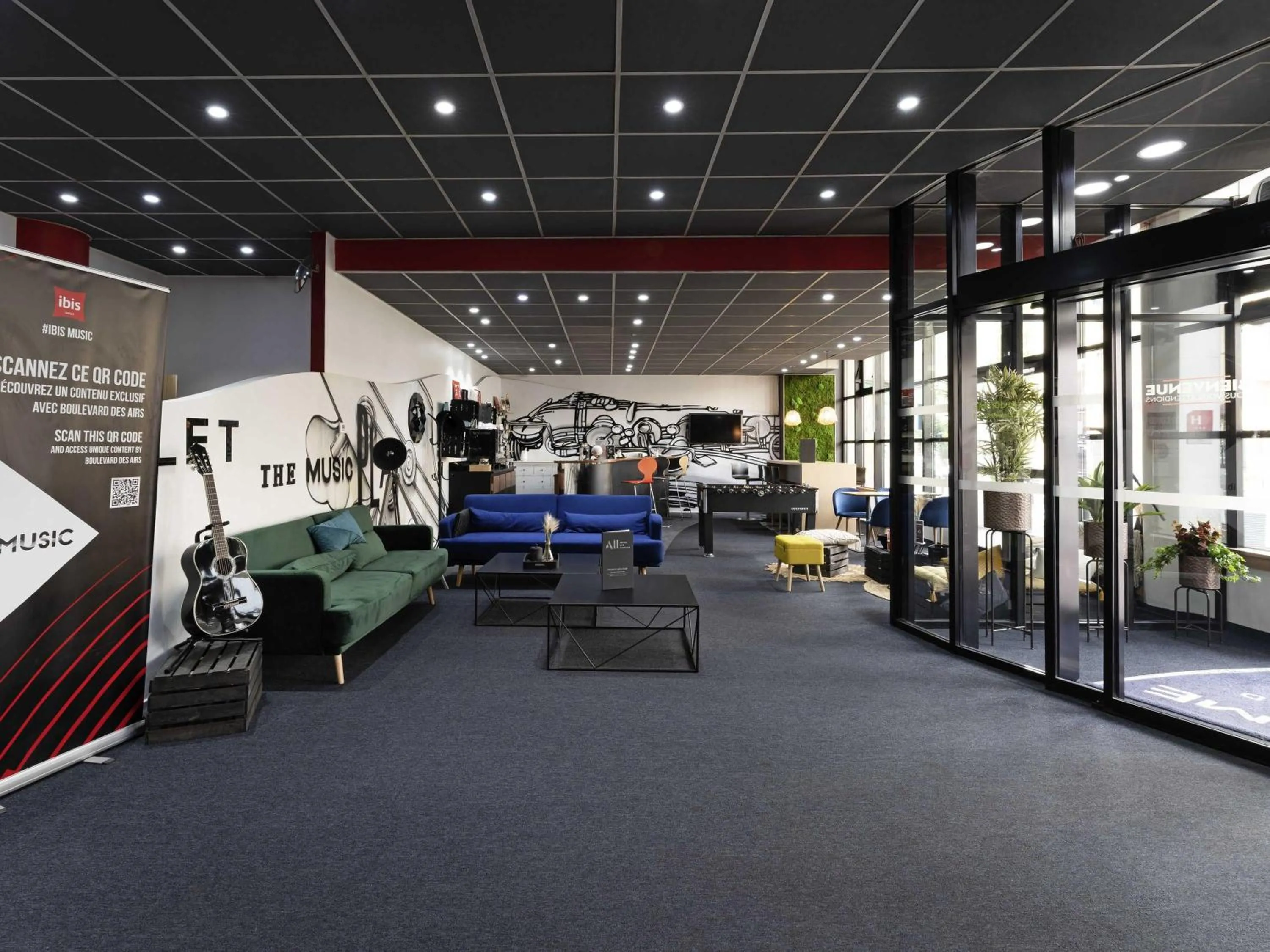 Property building in ibis Paris Pantin Eglise