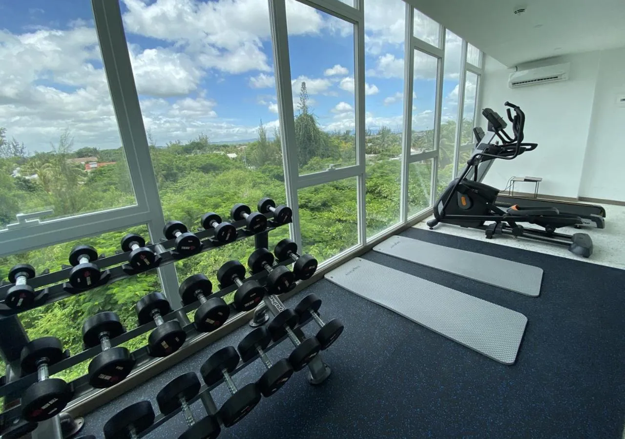 Fitness centre/facilities in Ocean V Hotel
