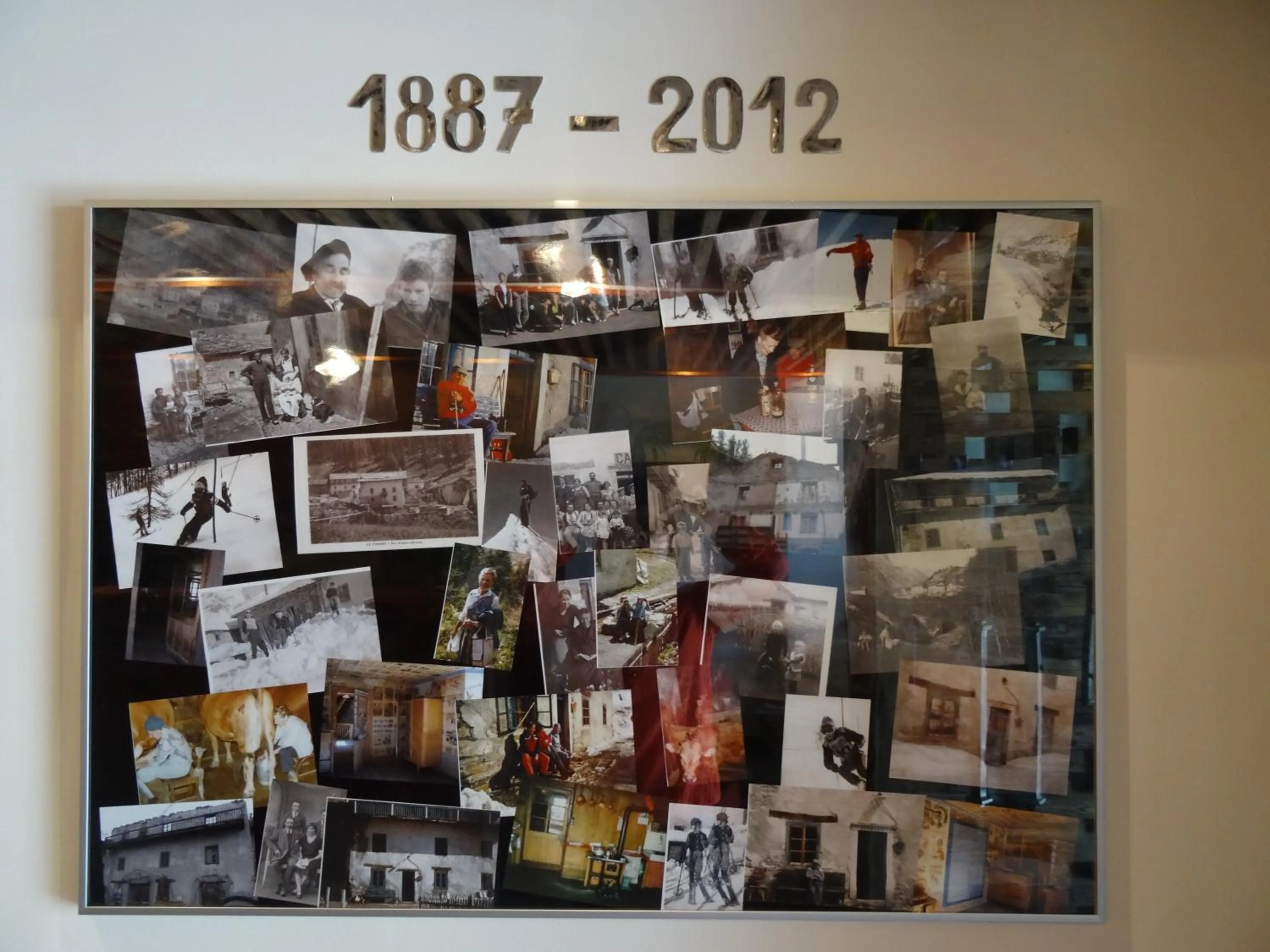 Decorative detail in Chalet Hotel Du Fornet