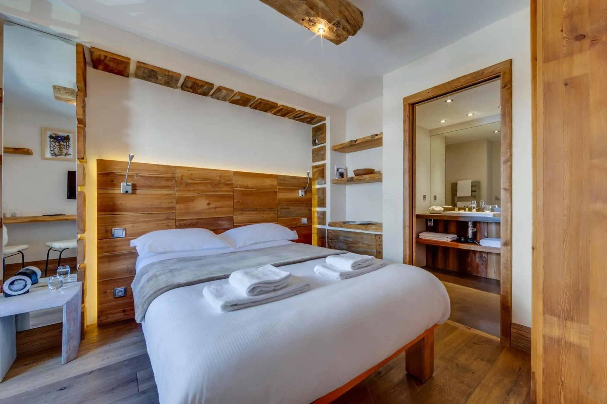 Bed in Chalet Hotel Du Fornet
