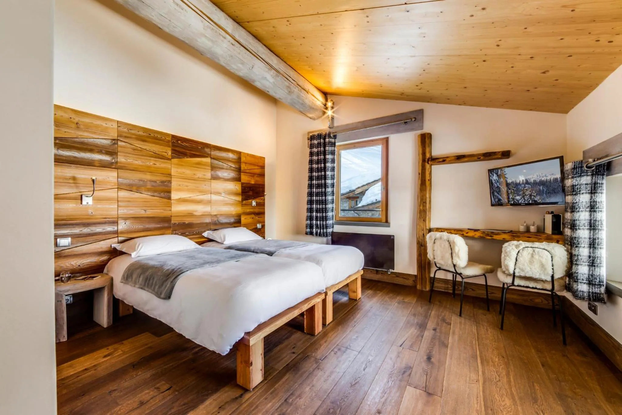 Bed in Chalet Hotel Du Fornet