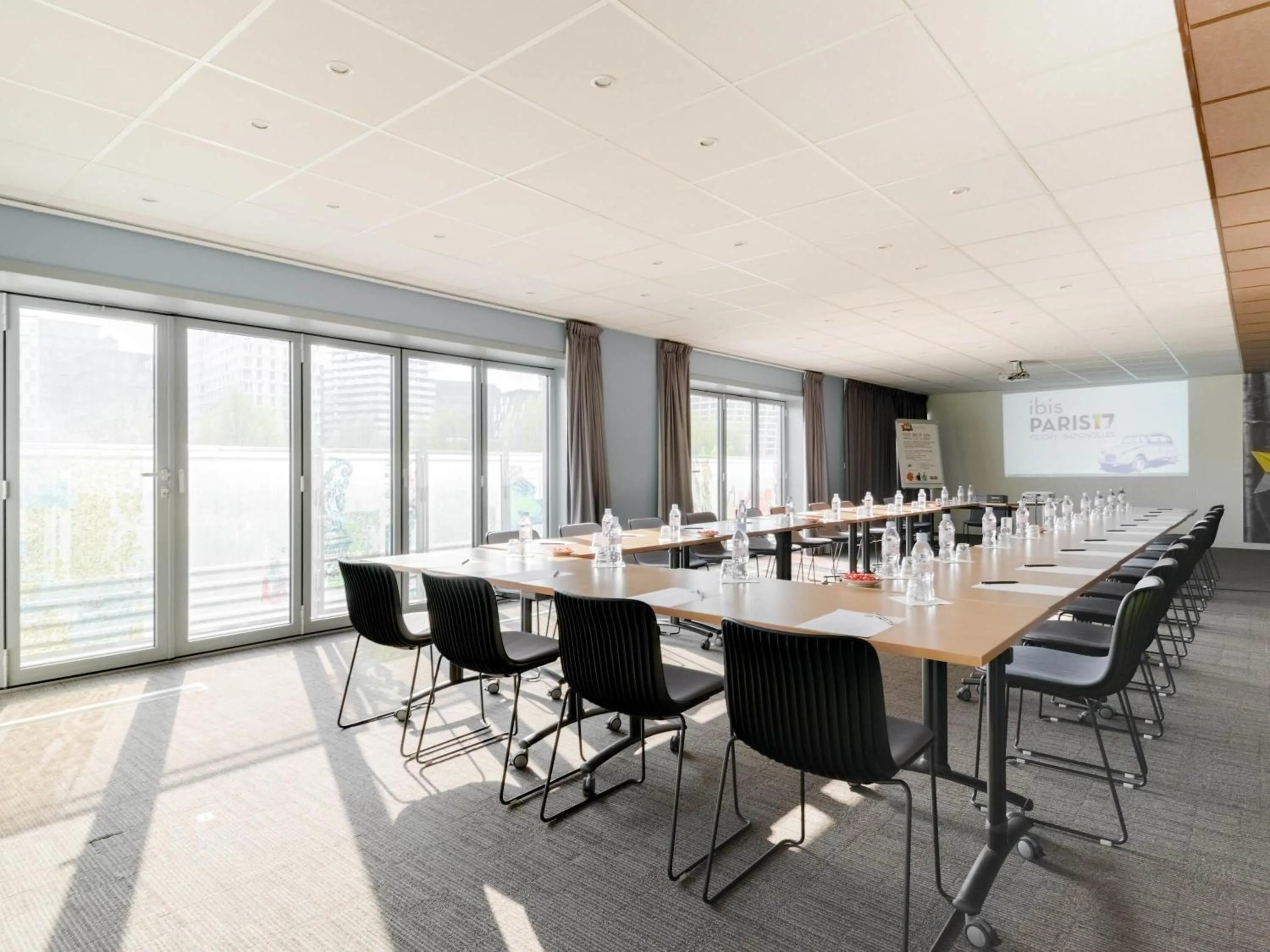 Meeting/conference room in ibis Paris 17 Clichy-Batignolles