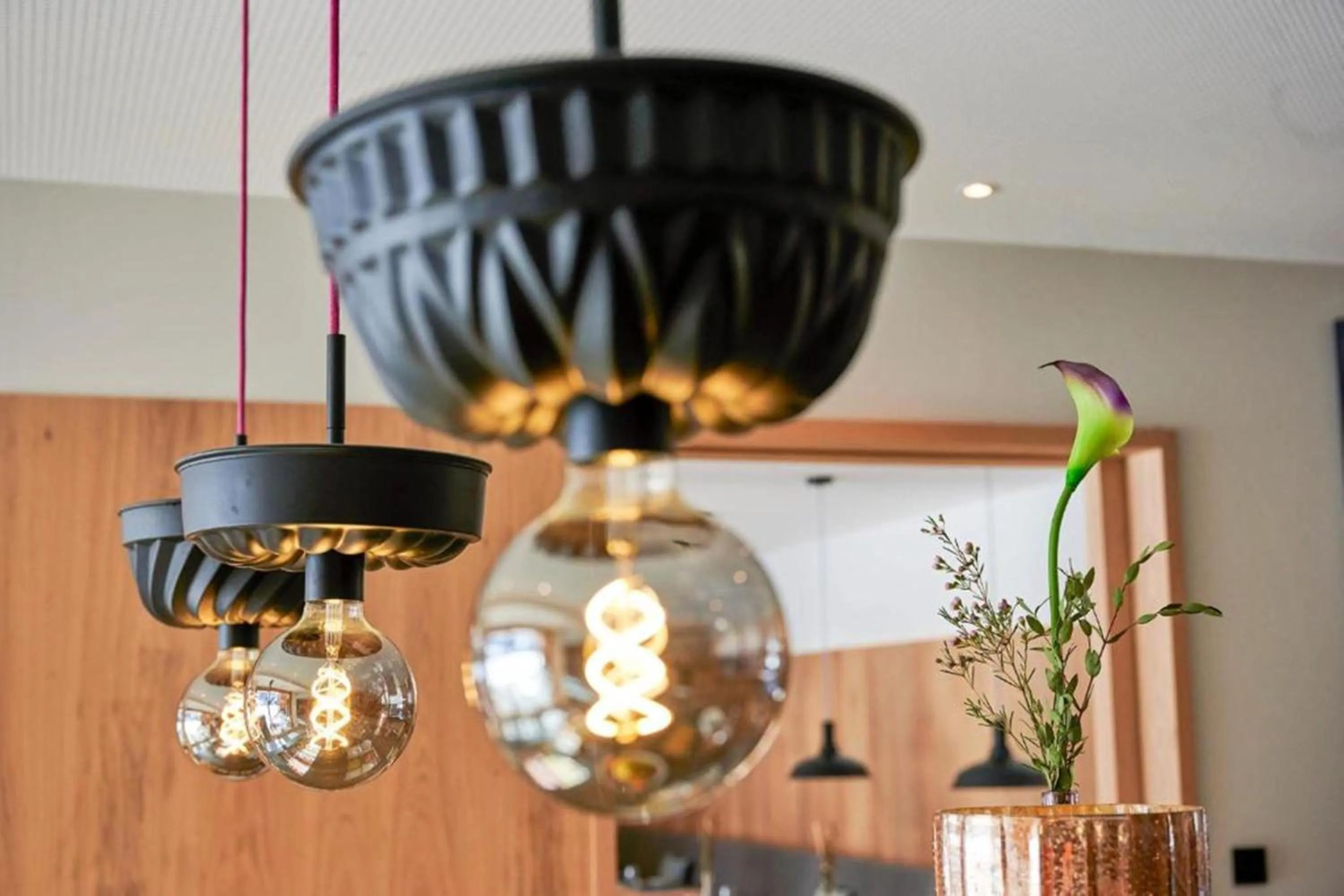 Decorative detail in Wellness und Brunch Hotel MorgenZeit beheizter Naturpool mit Sandstrand Genuss Frühstück bis 13 Uhr Hochkönig Sommercard