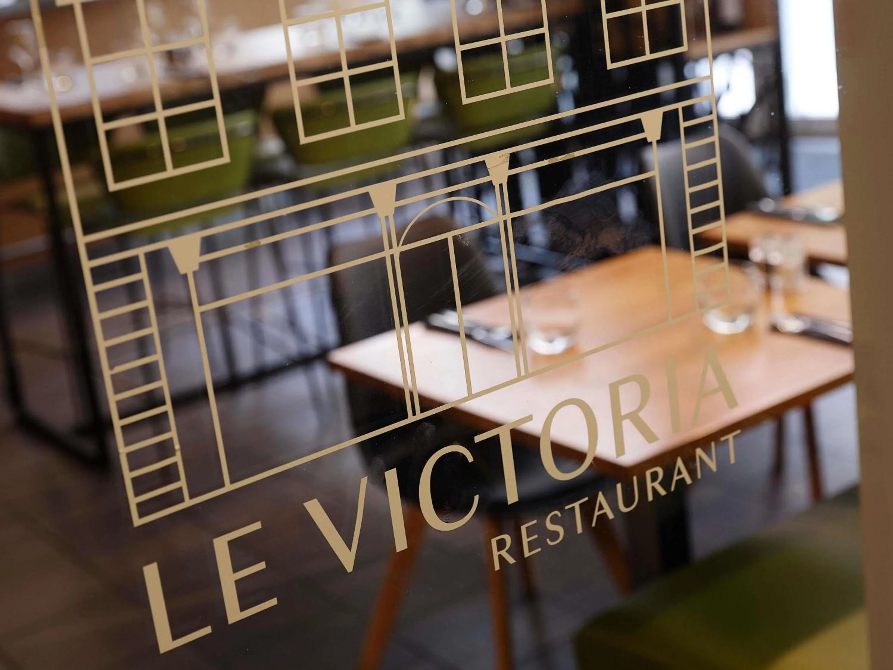 Restaurant/places to eat in ibis Toulouse Gare Matabiau