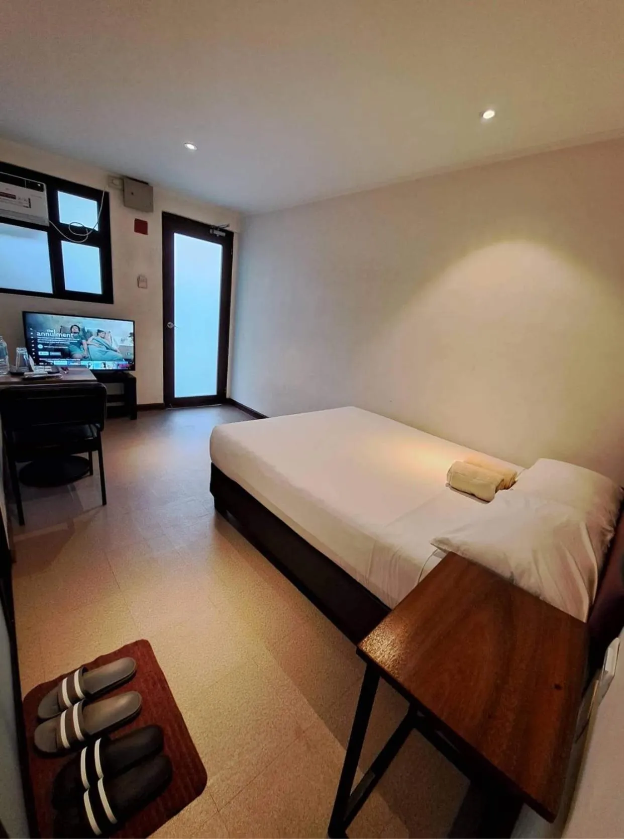 Bed in The Hub District Garden Suites