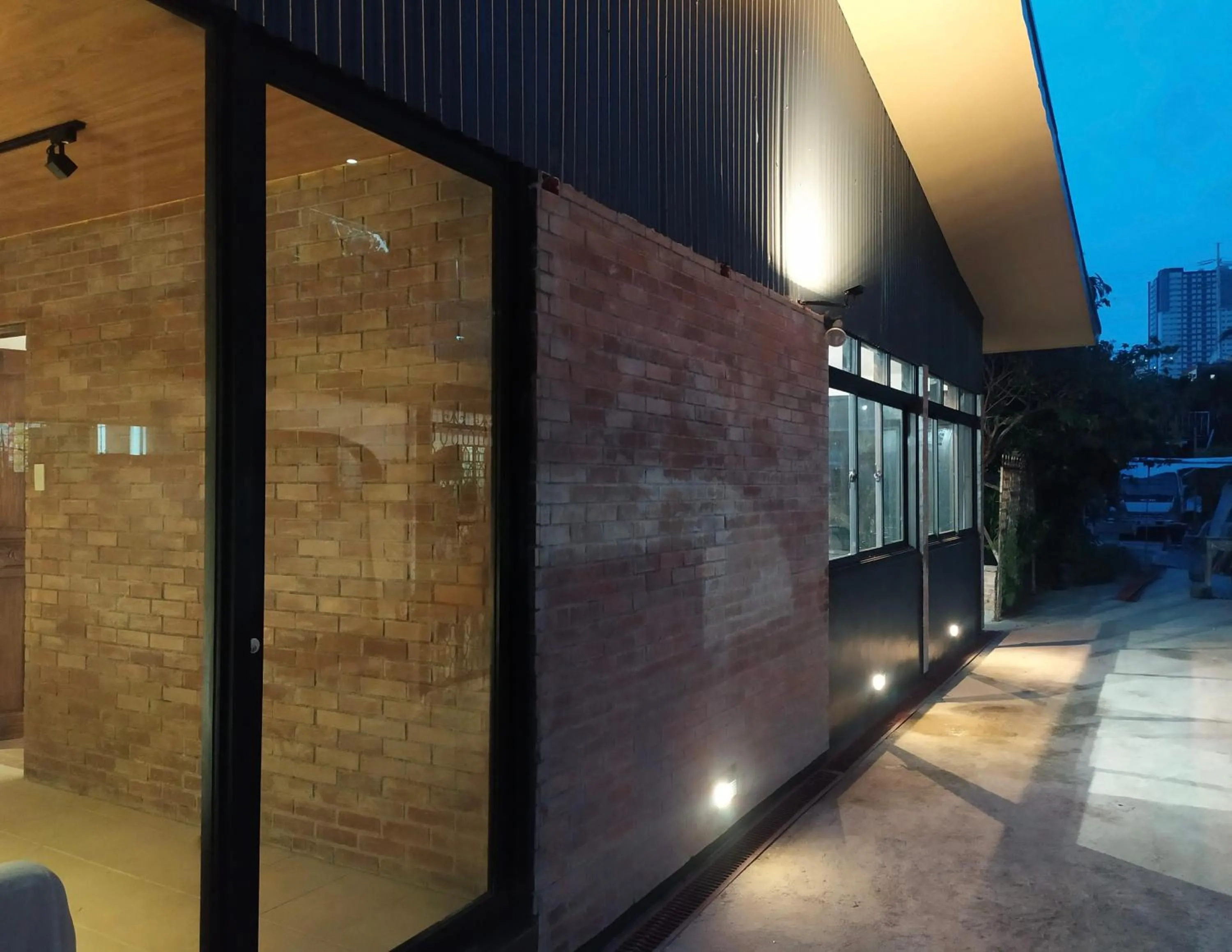 Facade/entrance in The Hub District Garden Suites