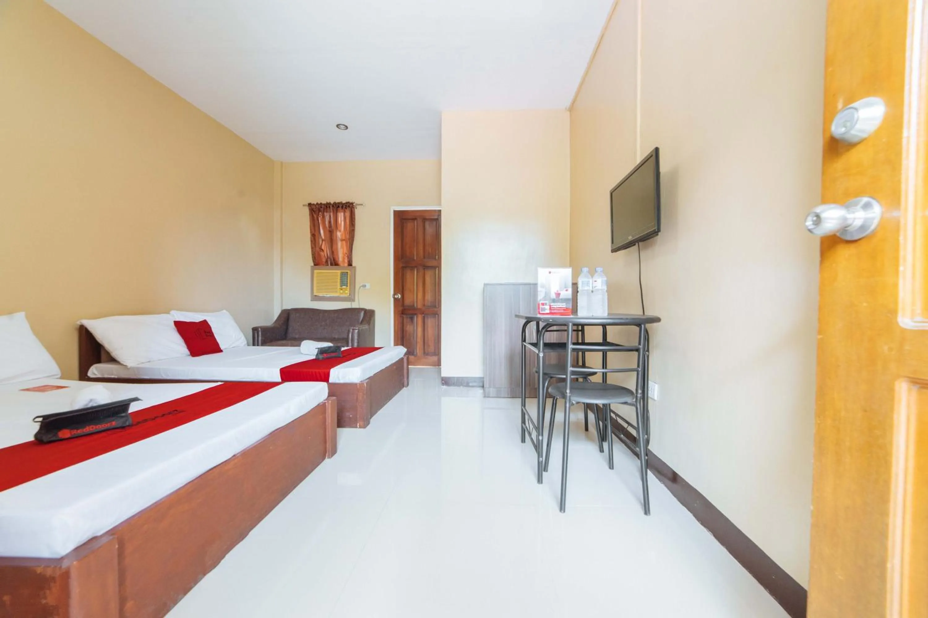 Bed in RedDoorz @ Lagao General Santos