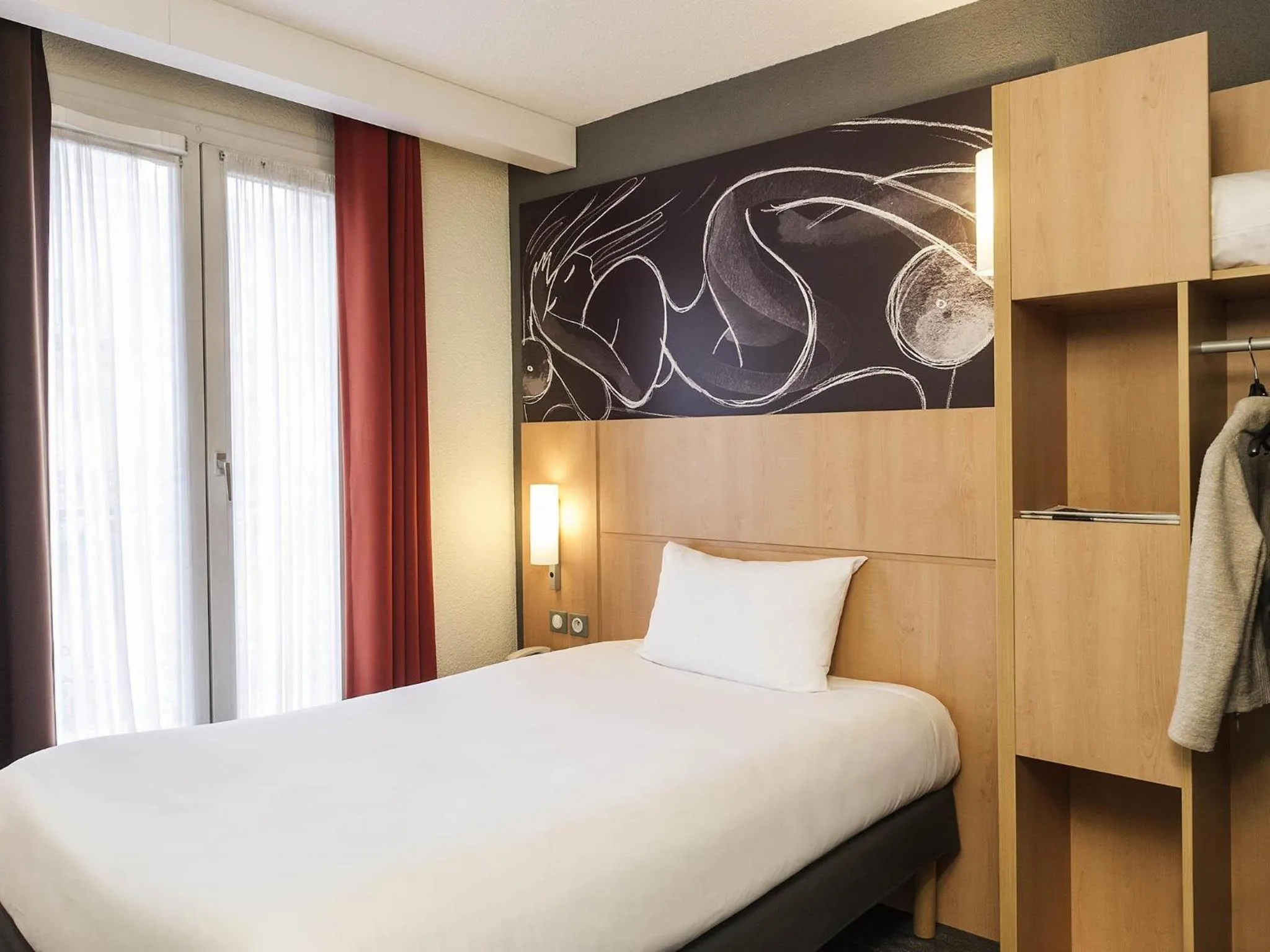 Bedroom, Bed in ibis Paris Vaugirard Porte de Versailles