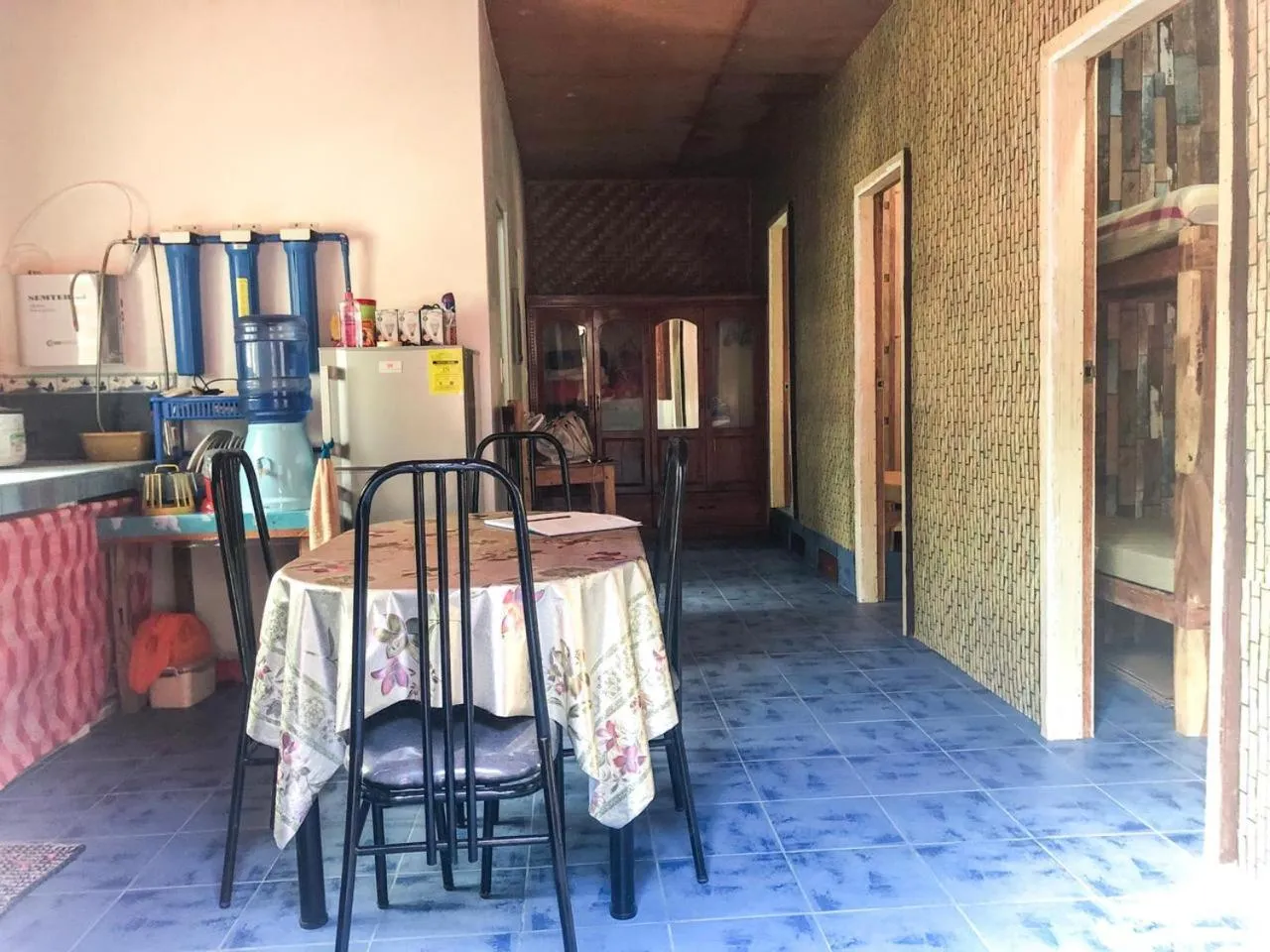 Dining area in SHUKRAN Apartelle