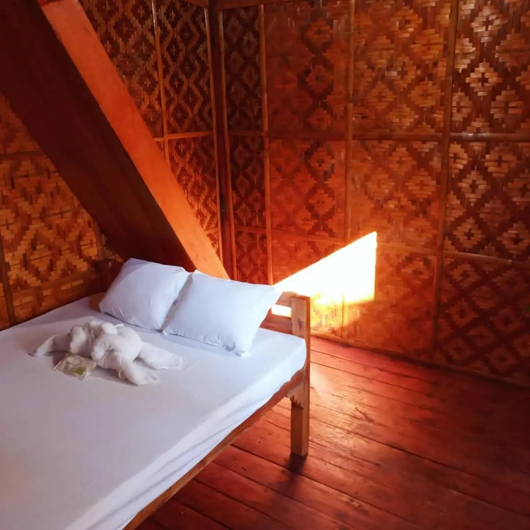 Bed in SHUKRAN Apartelle