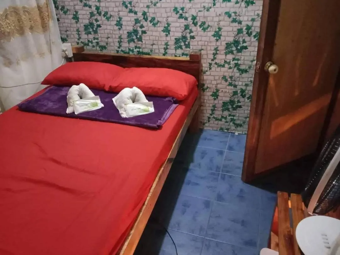Bed in SHUKRAN Apartelle