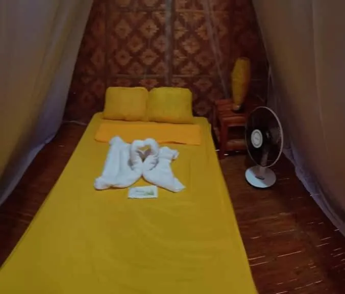 Bed in SHUKRAN Apartelle