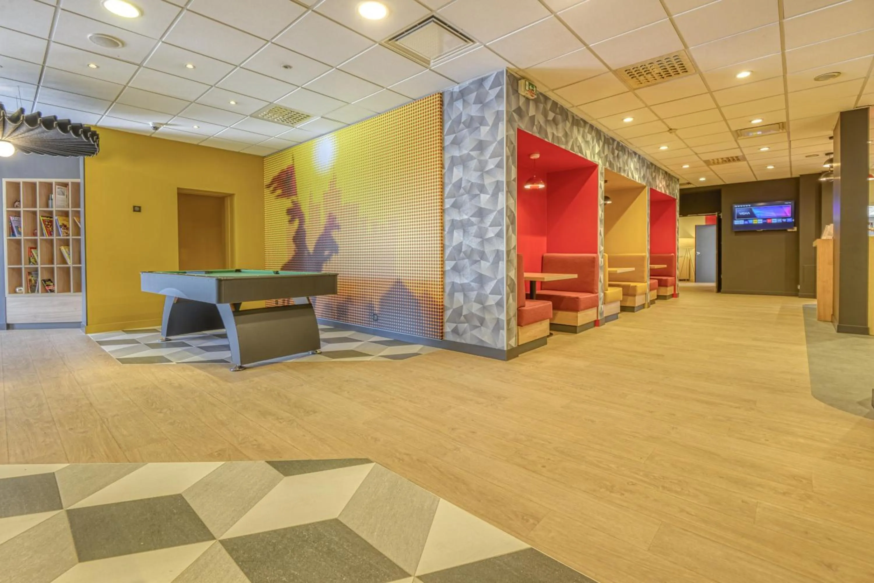 On site in ibis Cholet