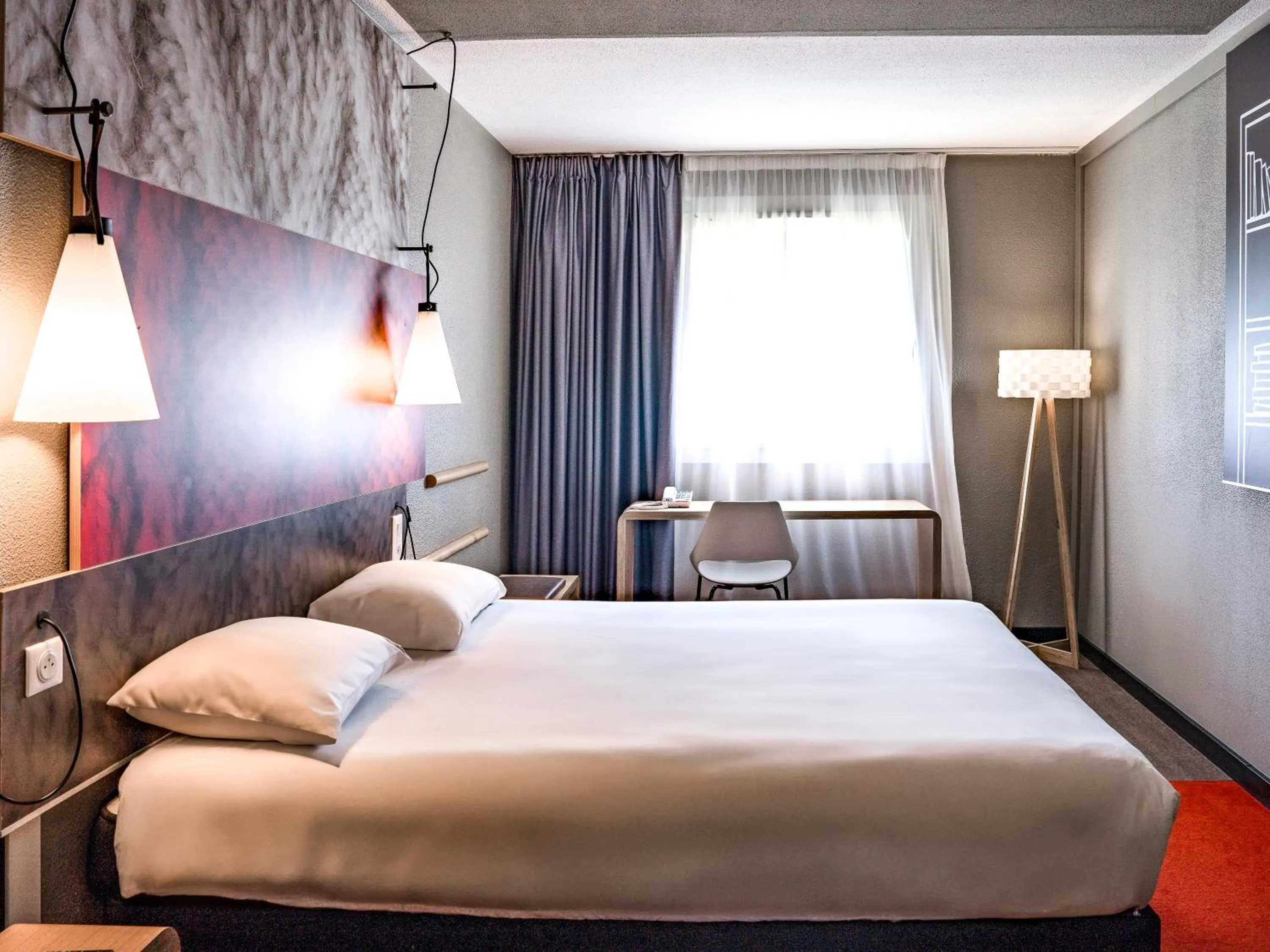 Bedroom, Bed in ibis Arcachon la Teste de Buch