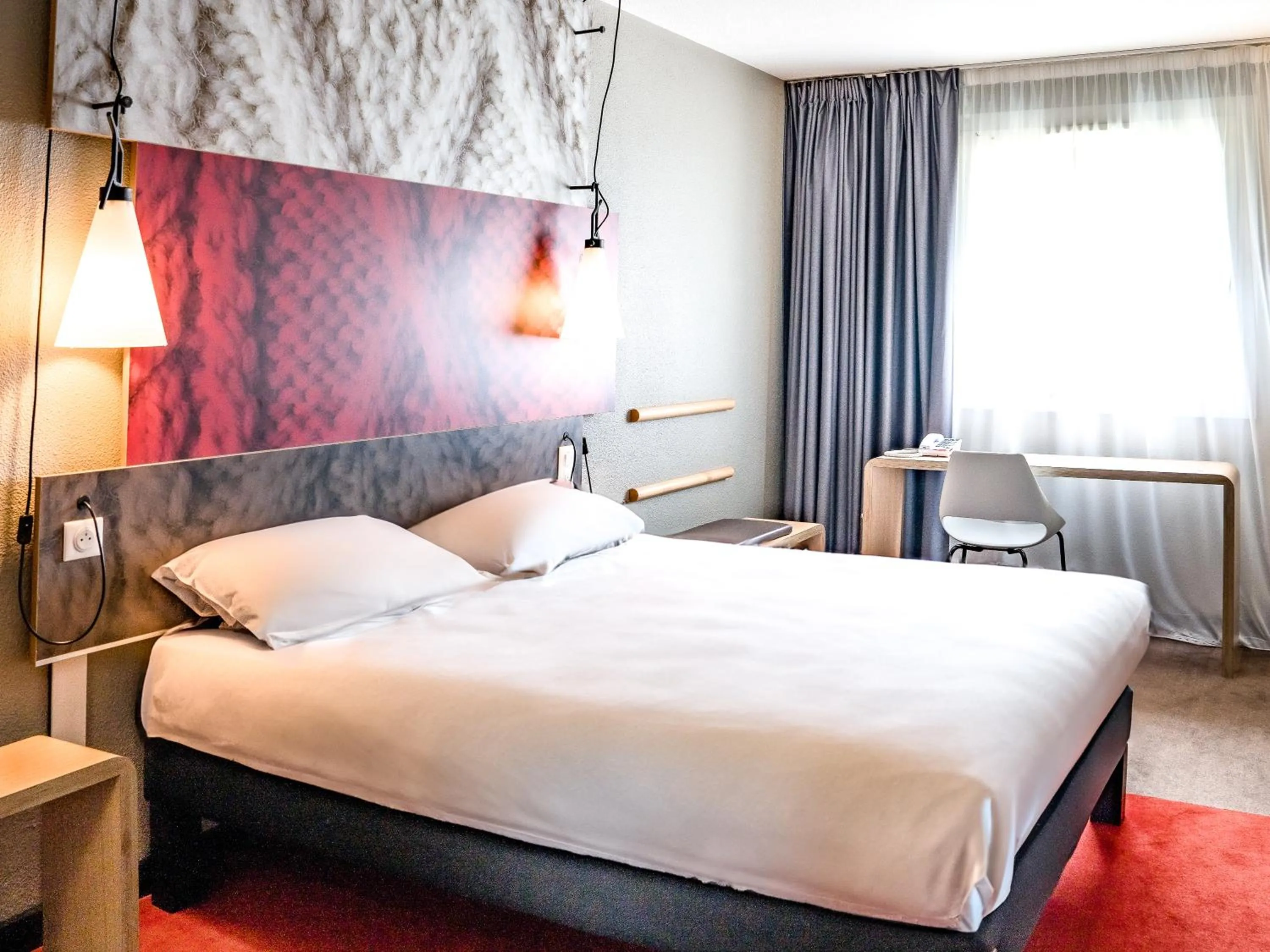 Bedroom, Bed in ibis Arcachon la Teste de Buch