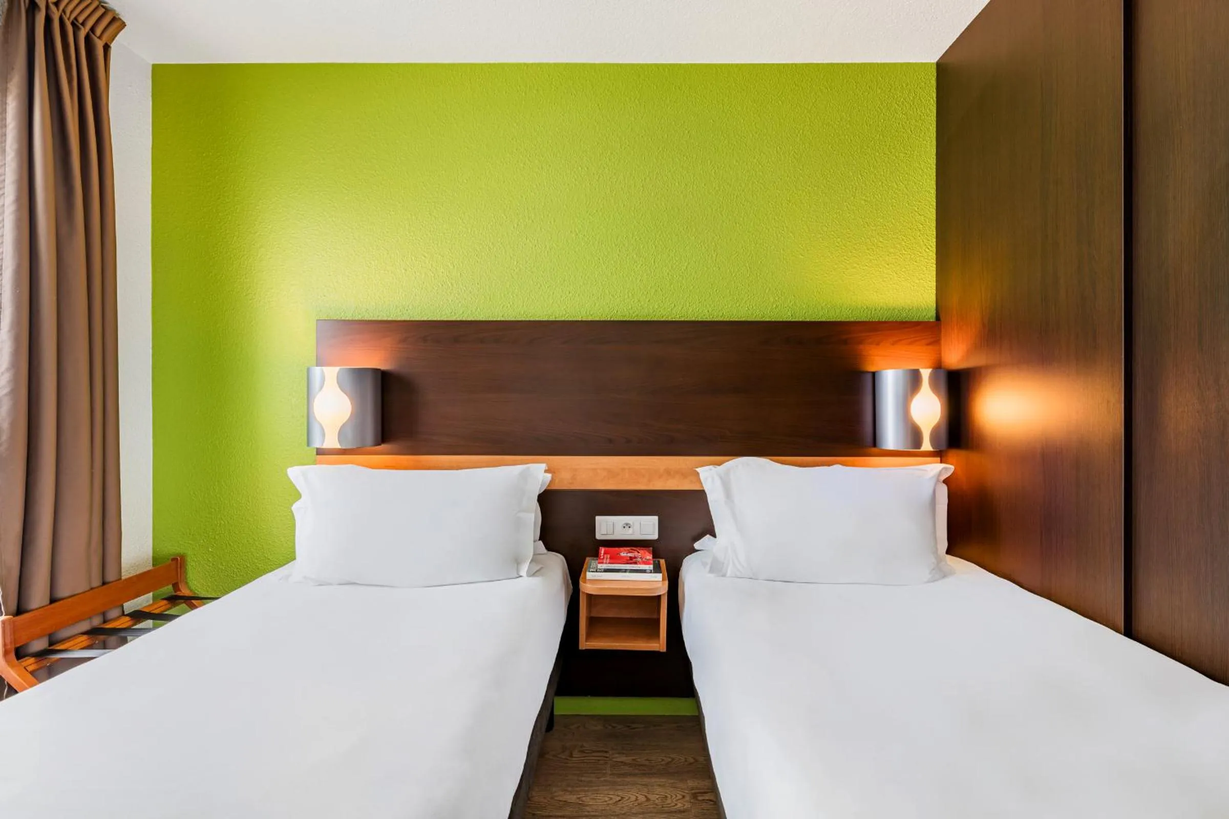 Photo of the whole room, Bed in Première Classe Lyon Centre Gare Part Dieu