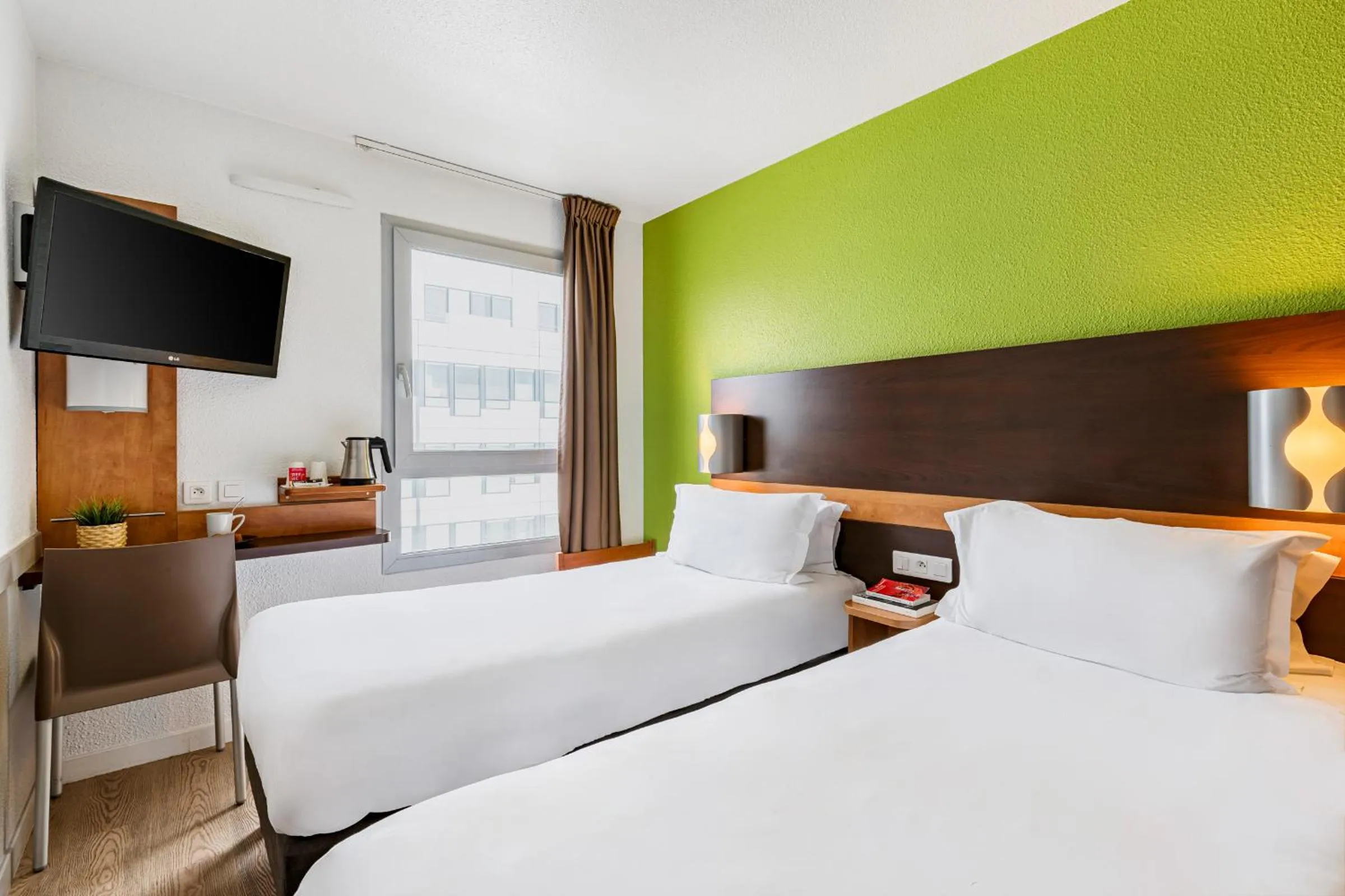 Photo of the whole room, Bed in Première Classe Lyon Centre Gare Part Dieu