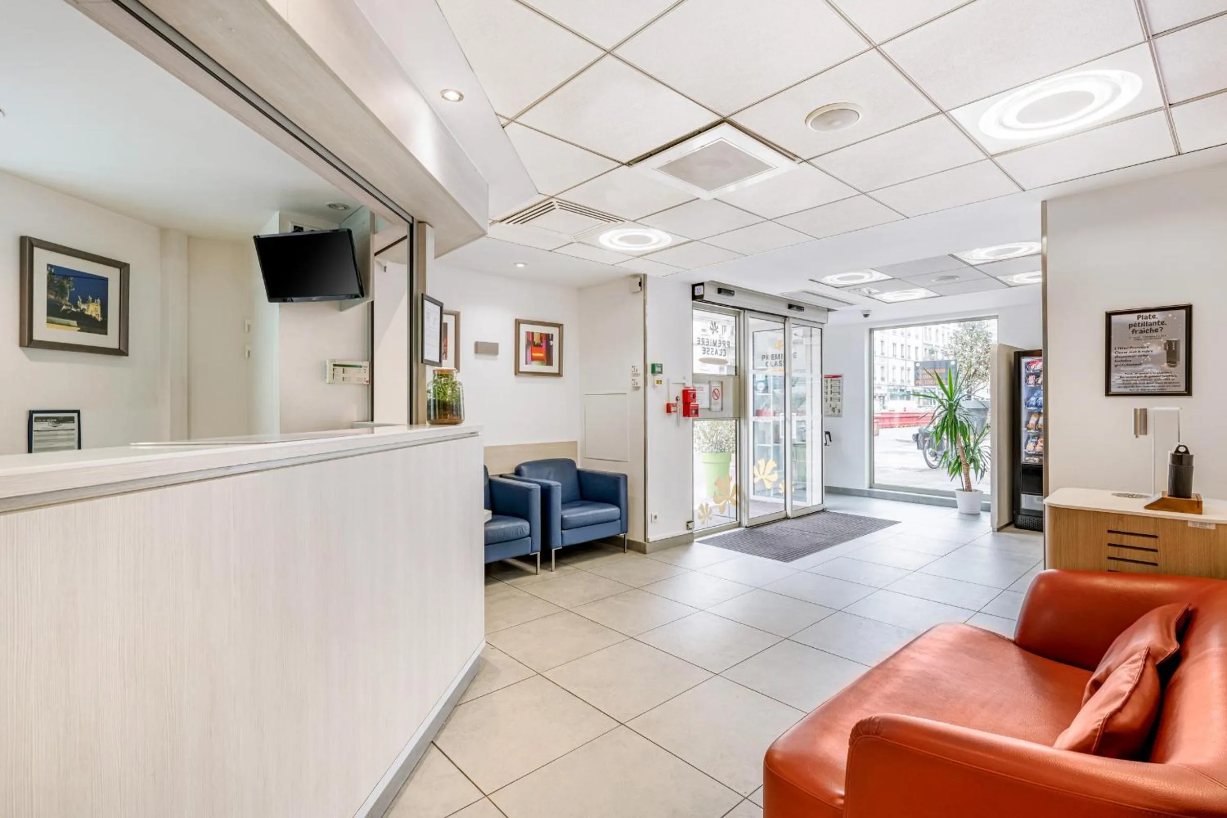 Lobby or reception in Première Classe Lyon Centre Gare Part Dieu