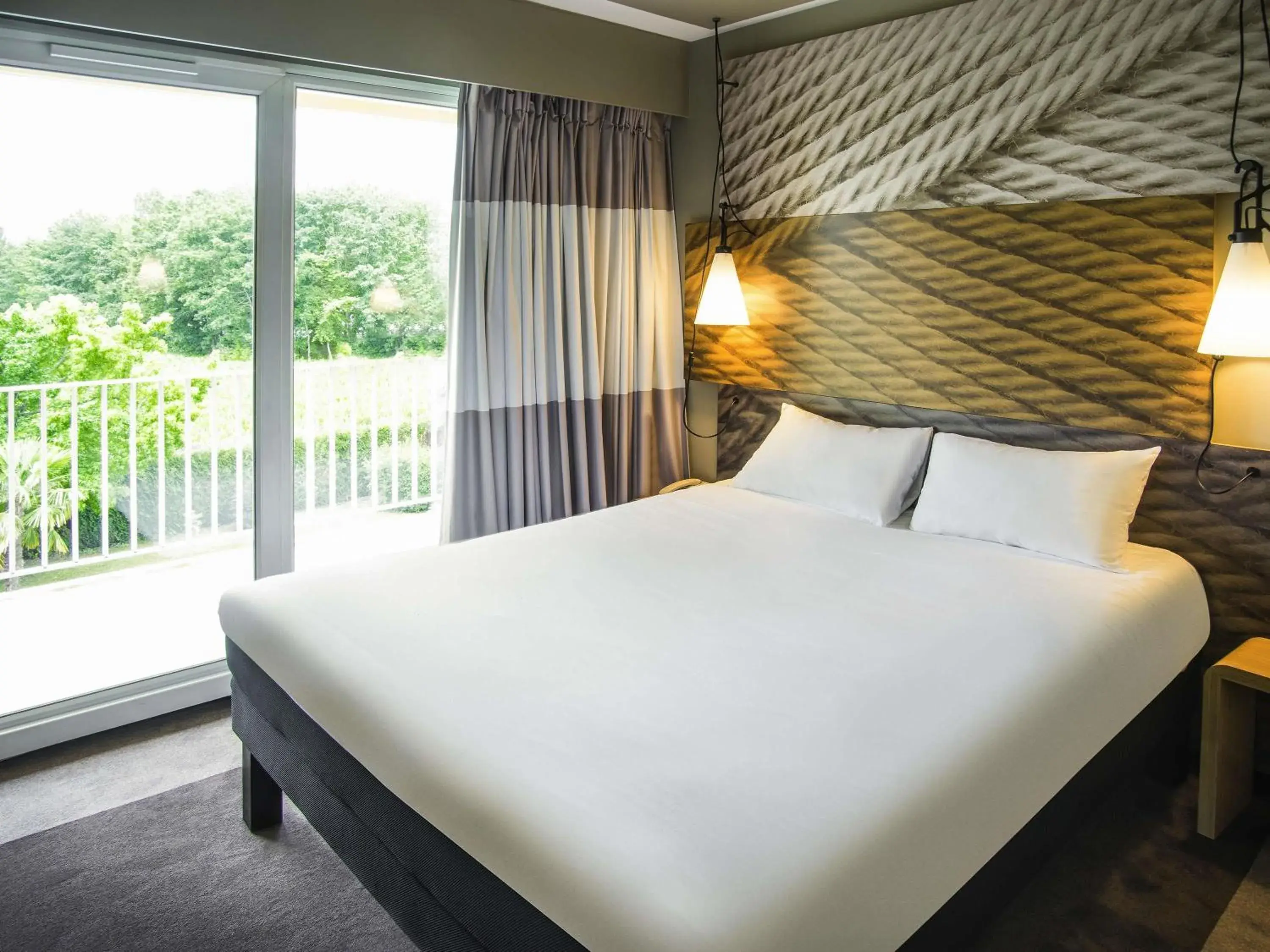 Standard Double Room in ibis Tarbes Odos Standard Double Room in ibis Tarbes Odos