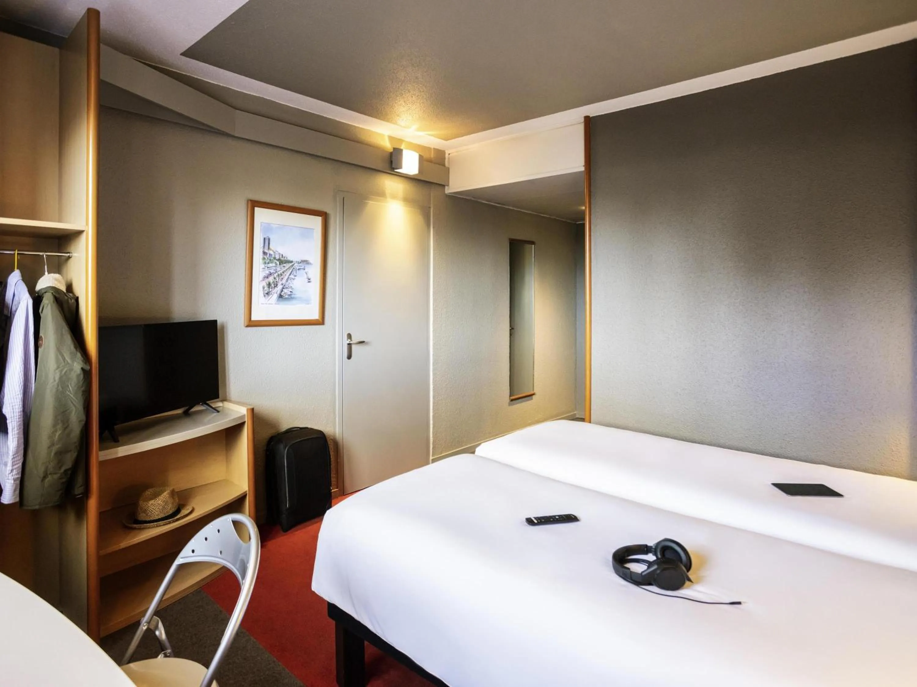 Bedroom, Bed in ibis Tarbes Odos