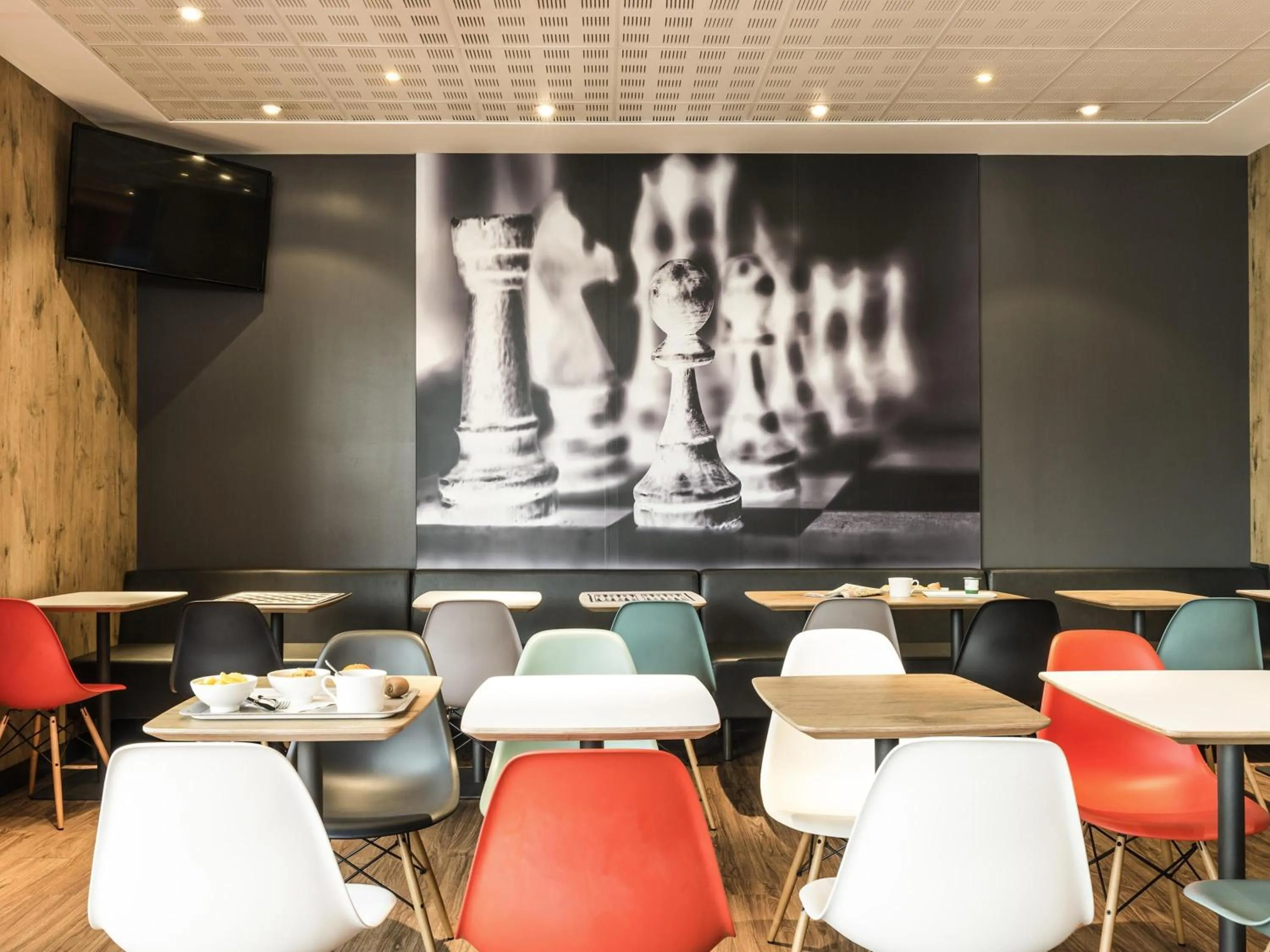 Property building in ibis Bordeaux Centre Bastide