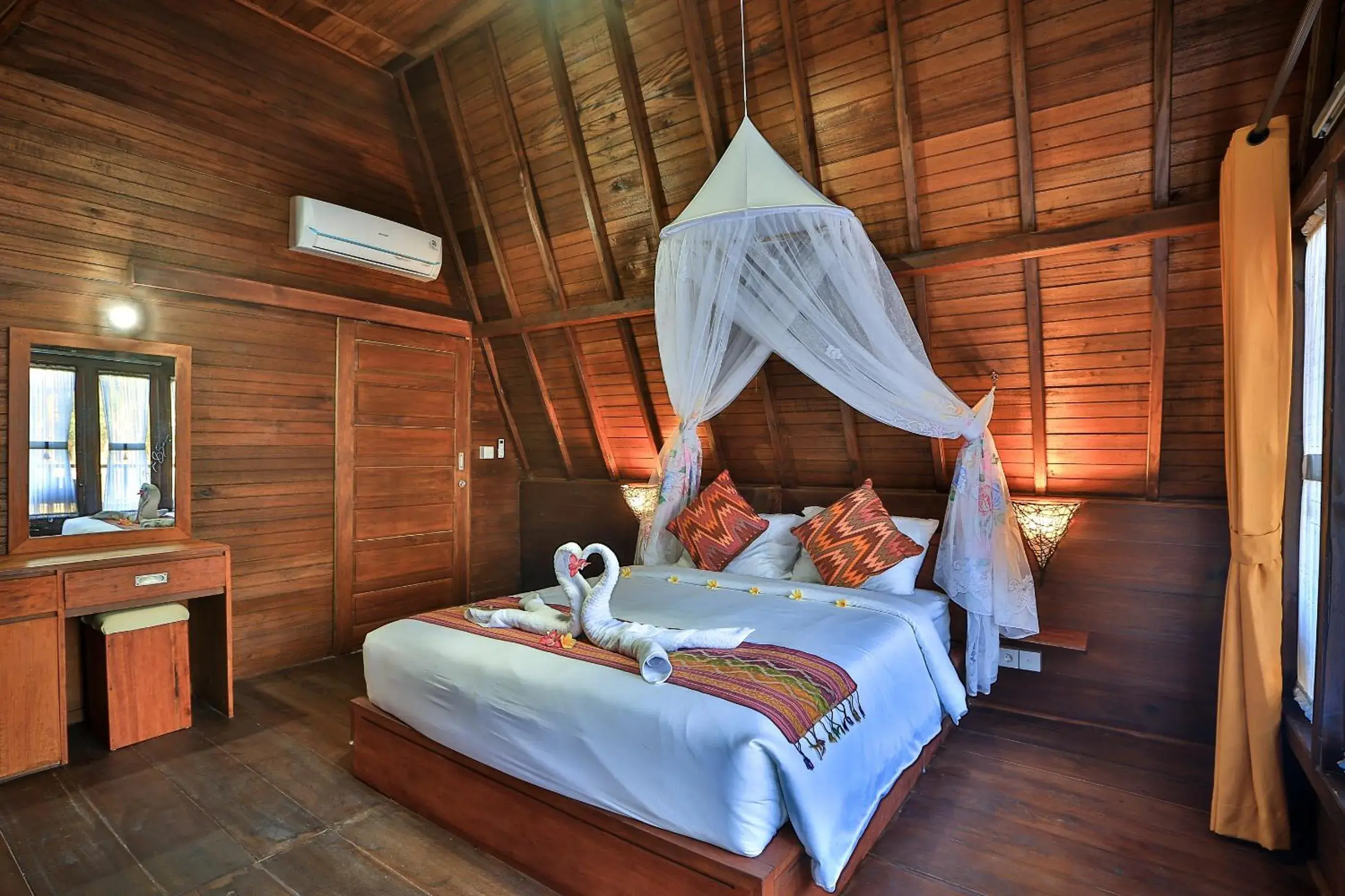 Deluxe Bungalow with Garden View in Mahaloka Valley Nusa Penida Deluxe Bungalow with Garden View in Mahaloka Valley Nusa Penida