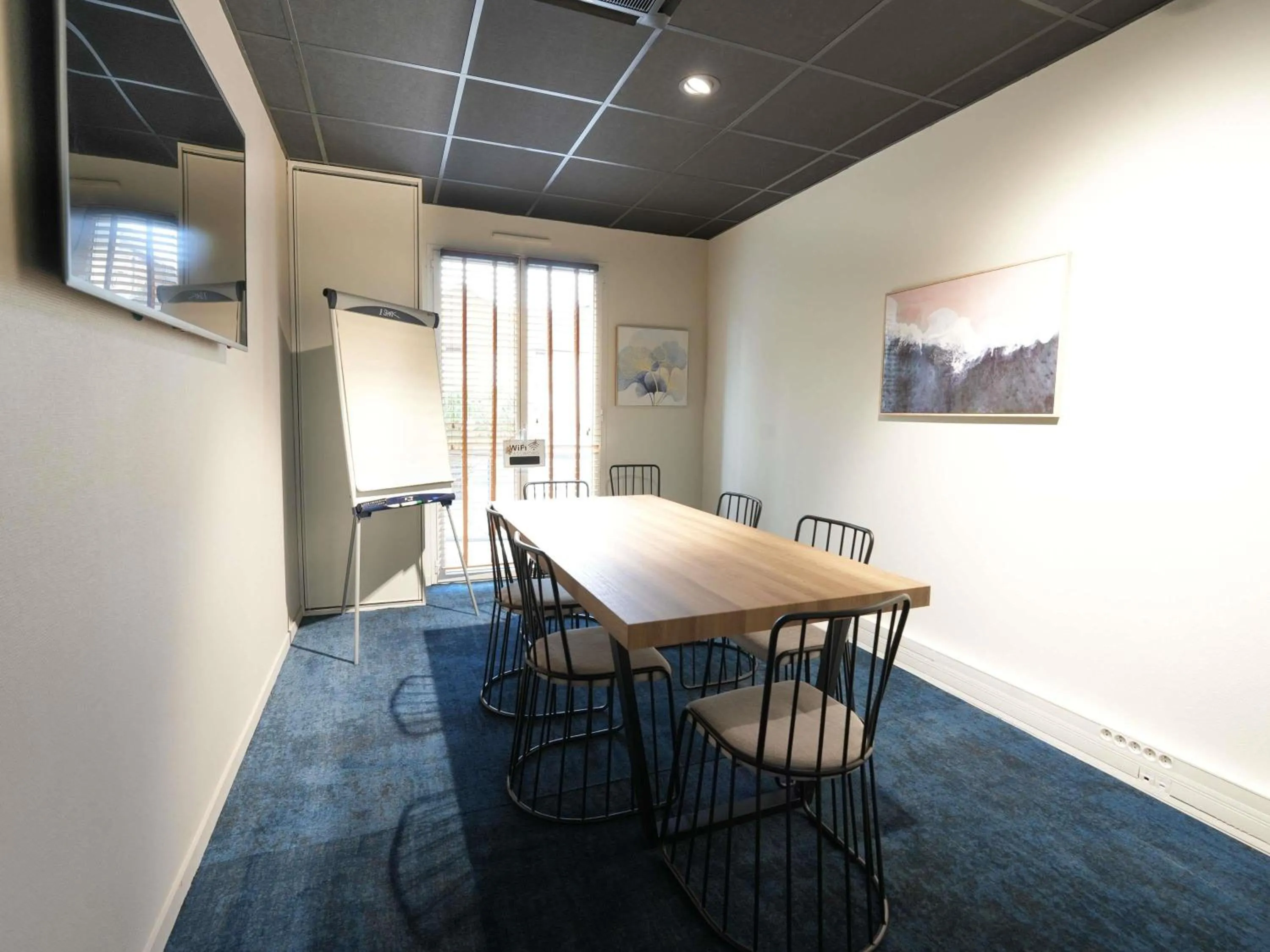 Meeting/conference room in Ibis Vitré Centre