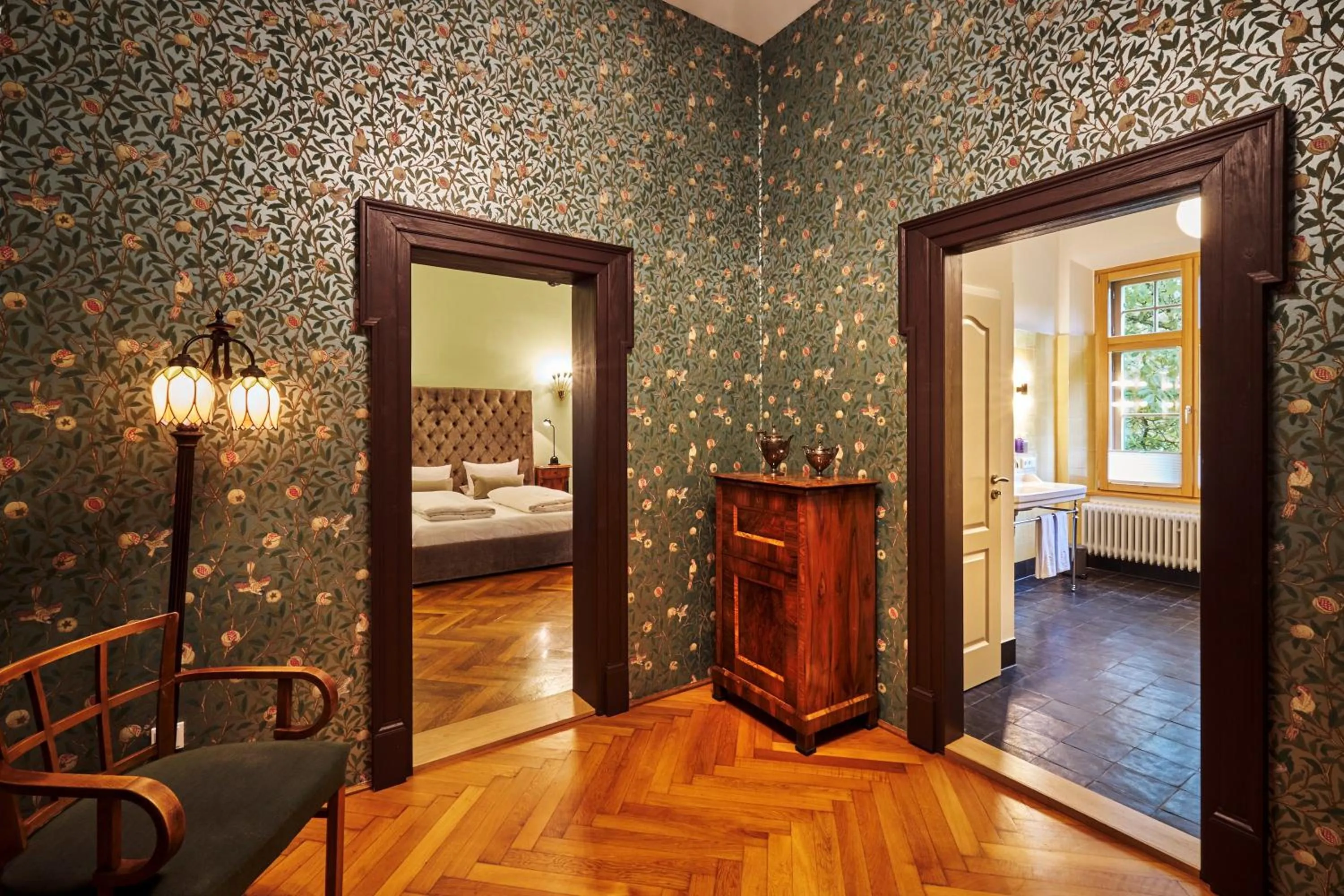 Photo of the whole room, Bed in Schloss - Schenke Tunzenberg