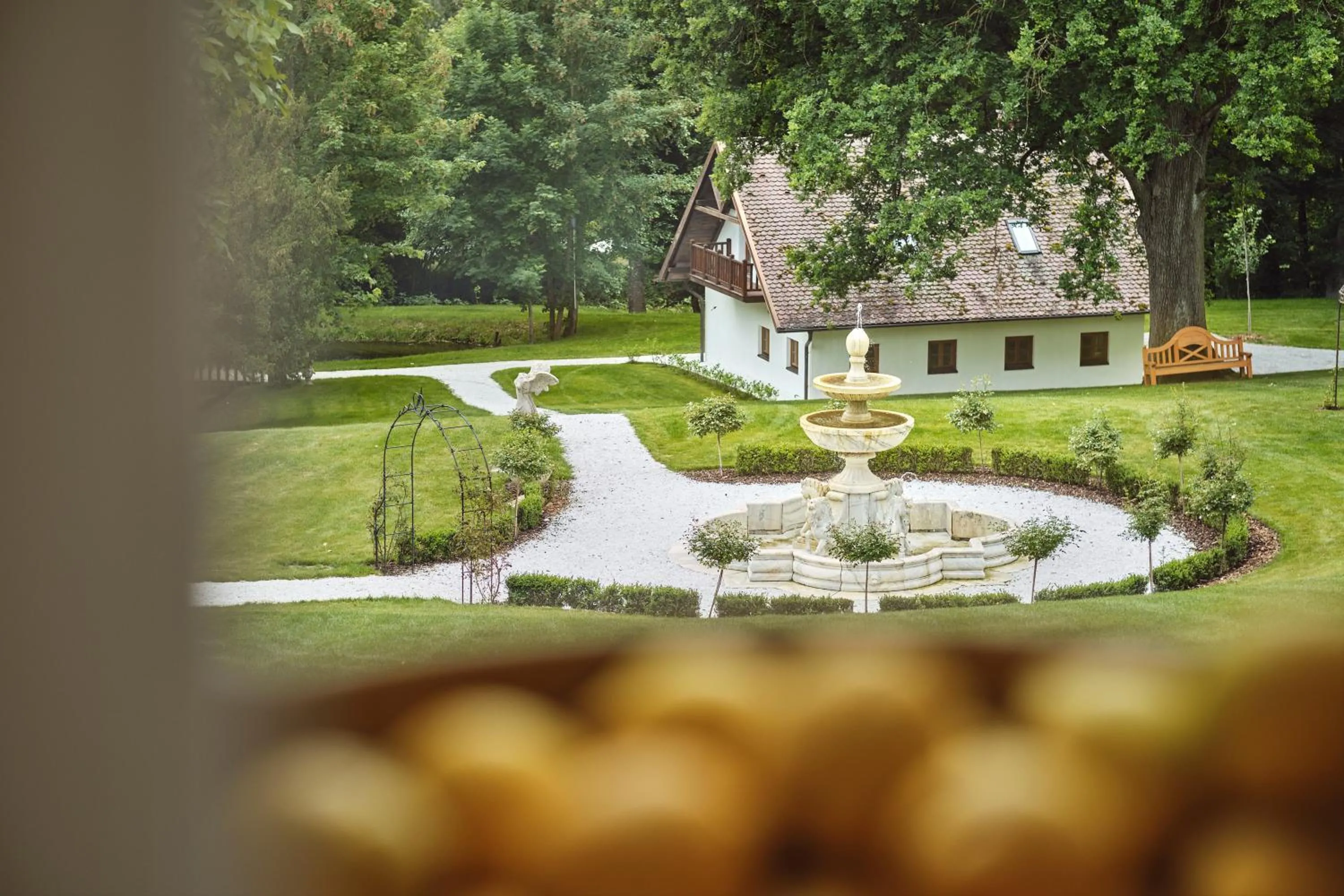 Garden view in Schloss - Schenke Tunzenberg