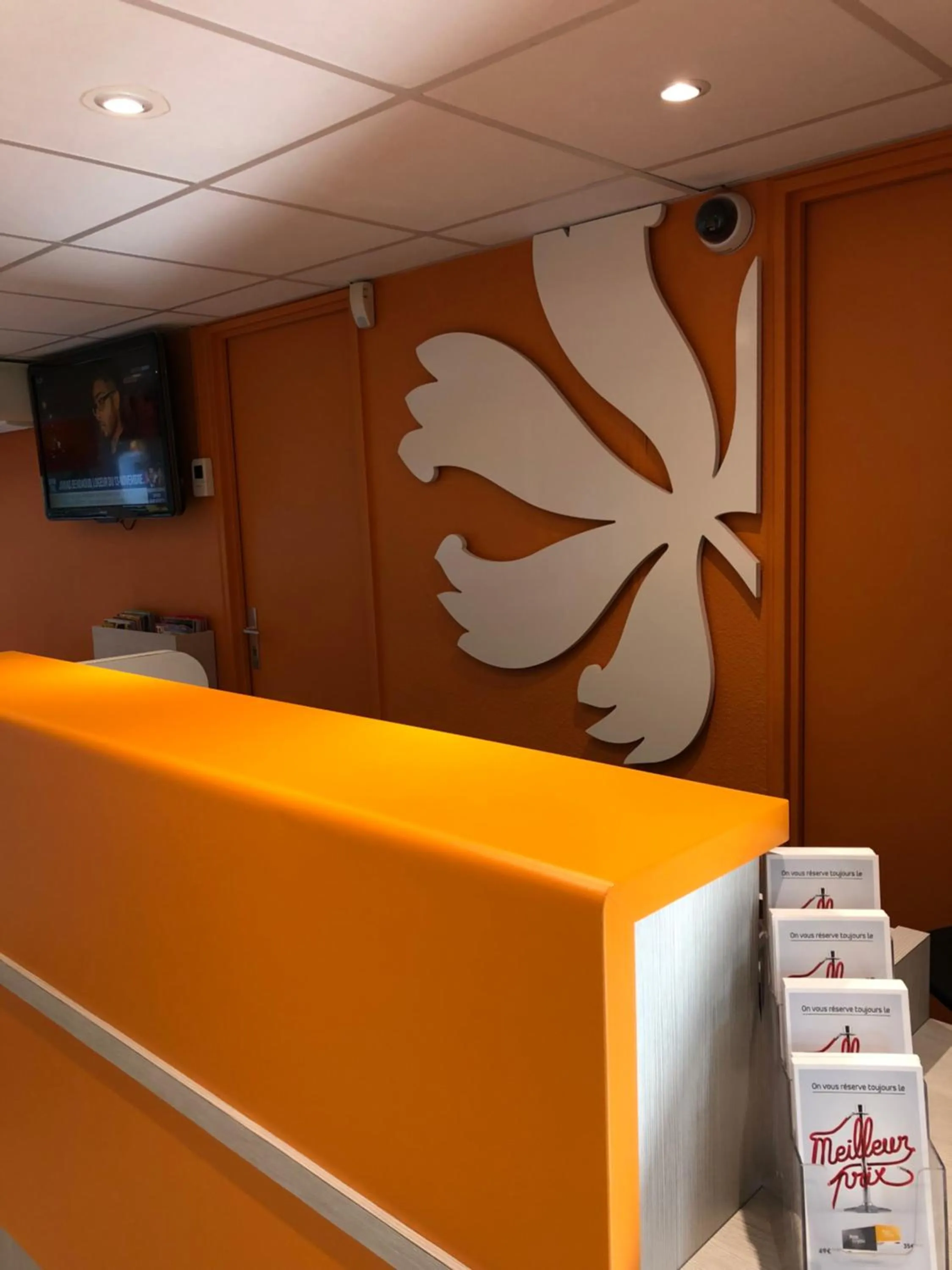 Logo/Certificate/Sign in Premiere Classe Perpignan Sud