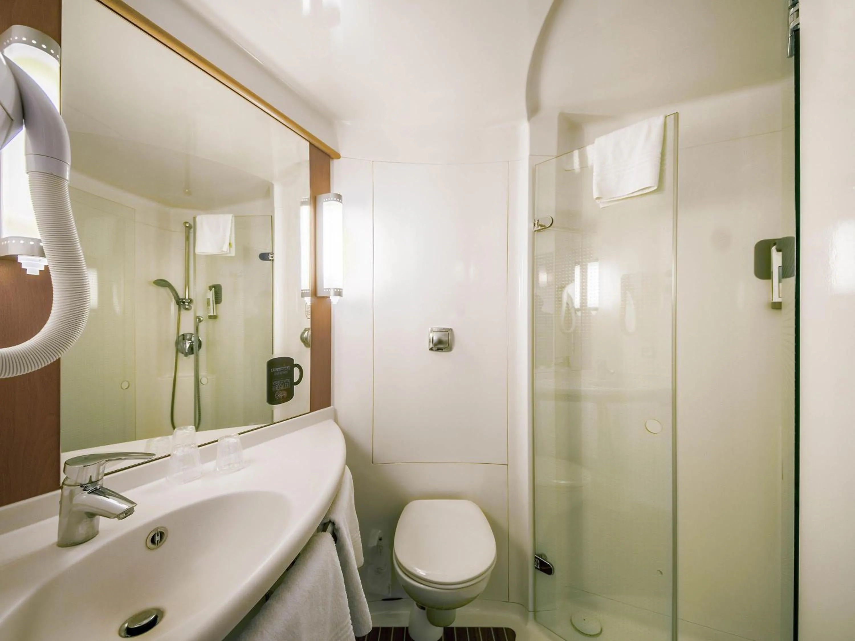 Bedroom in Ibis Sarlat Centre