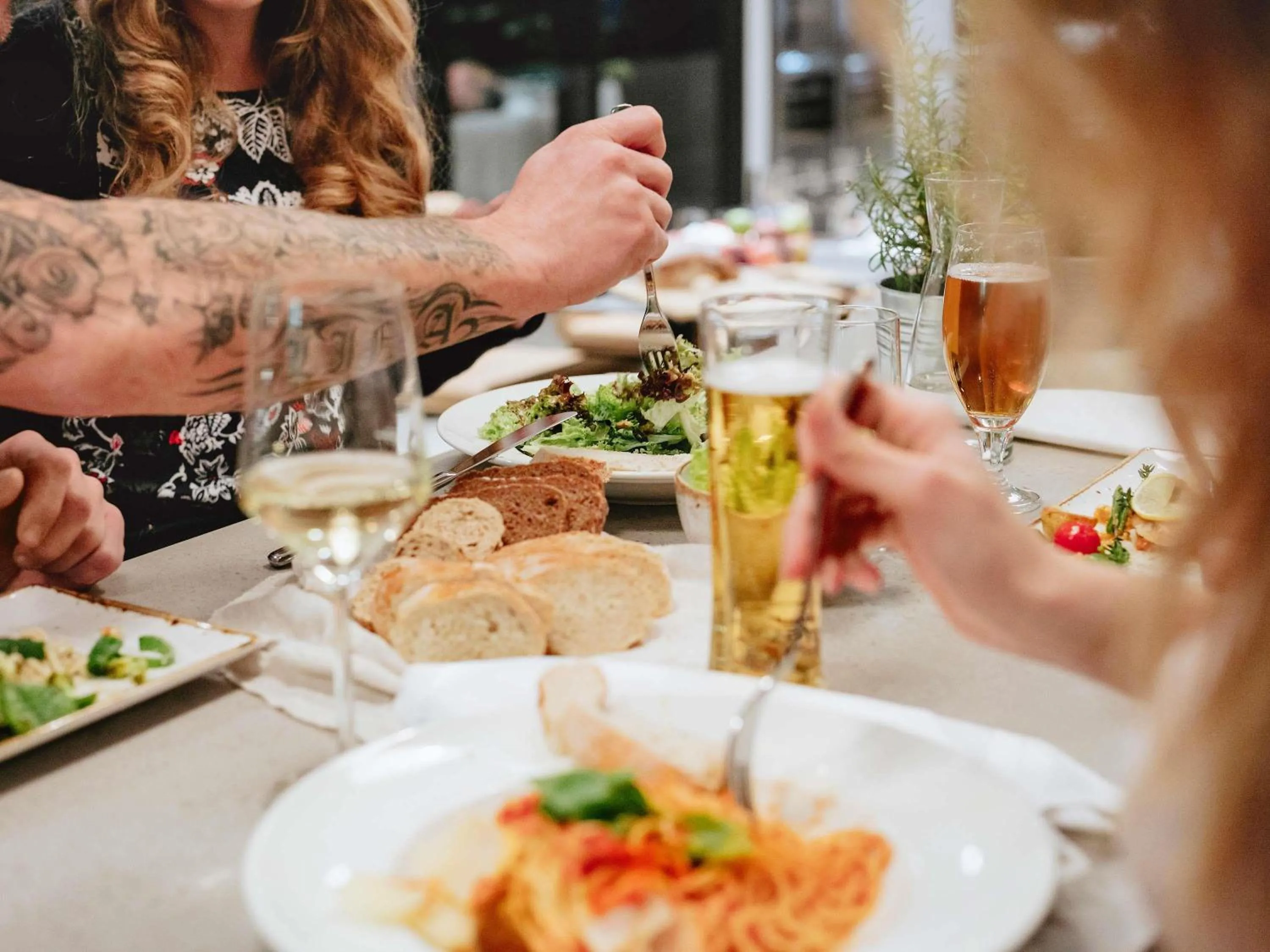 Restaurant/places to eat in ibis Issy les Moulineaux "Val de Seine"