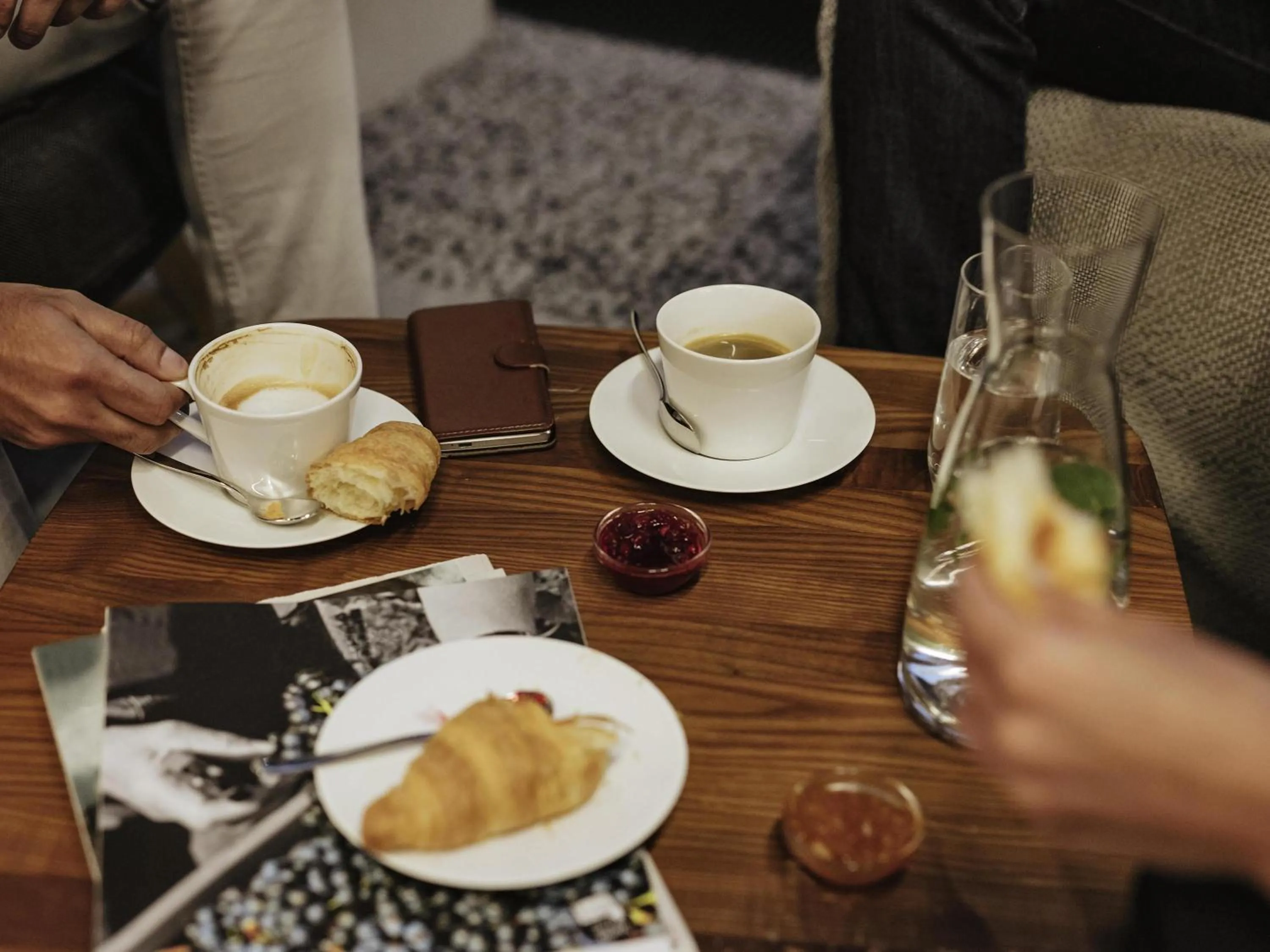 Restaurant/places to eat in ibis Issy les Moulineaux "Val de Seine"