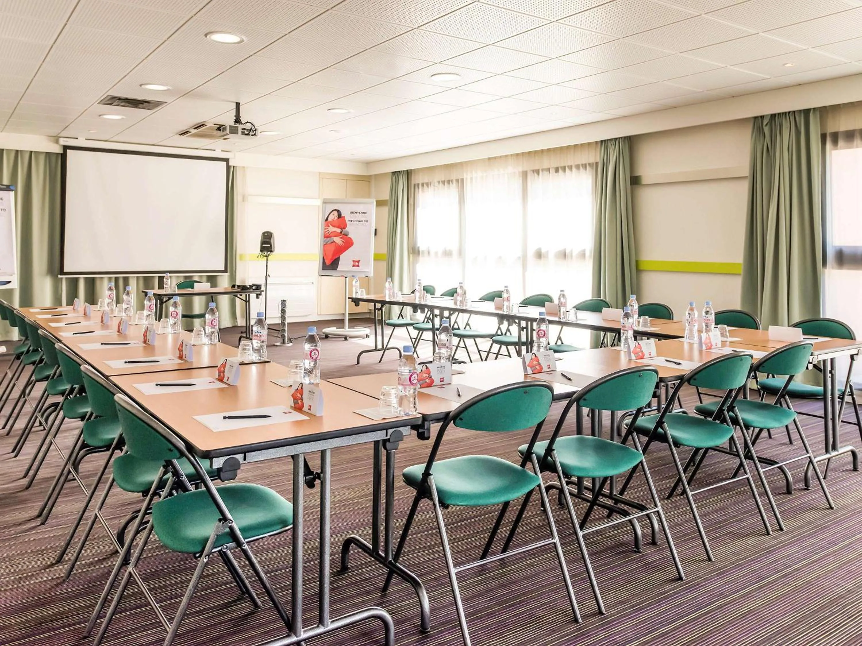 On site in ibis Issy les Moulineaux "Val de Seine"